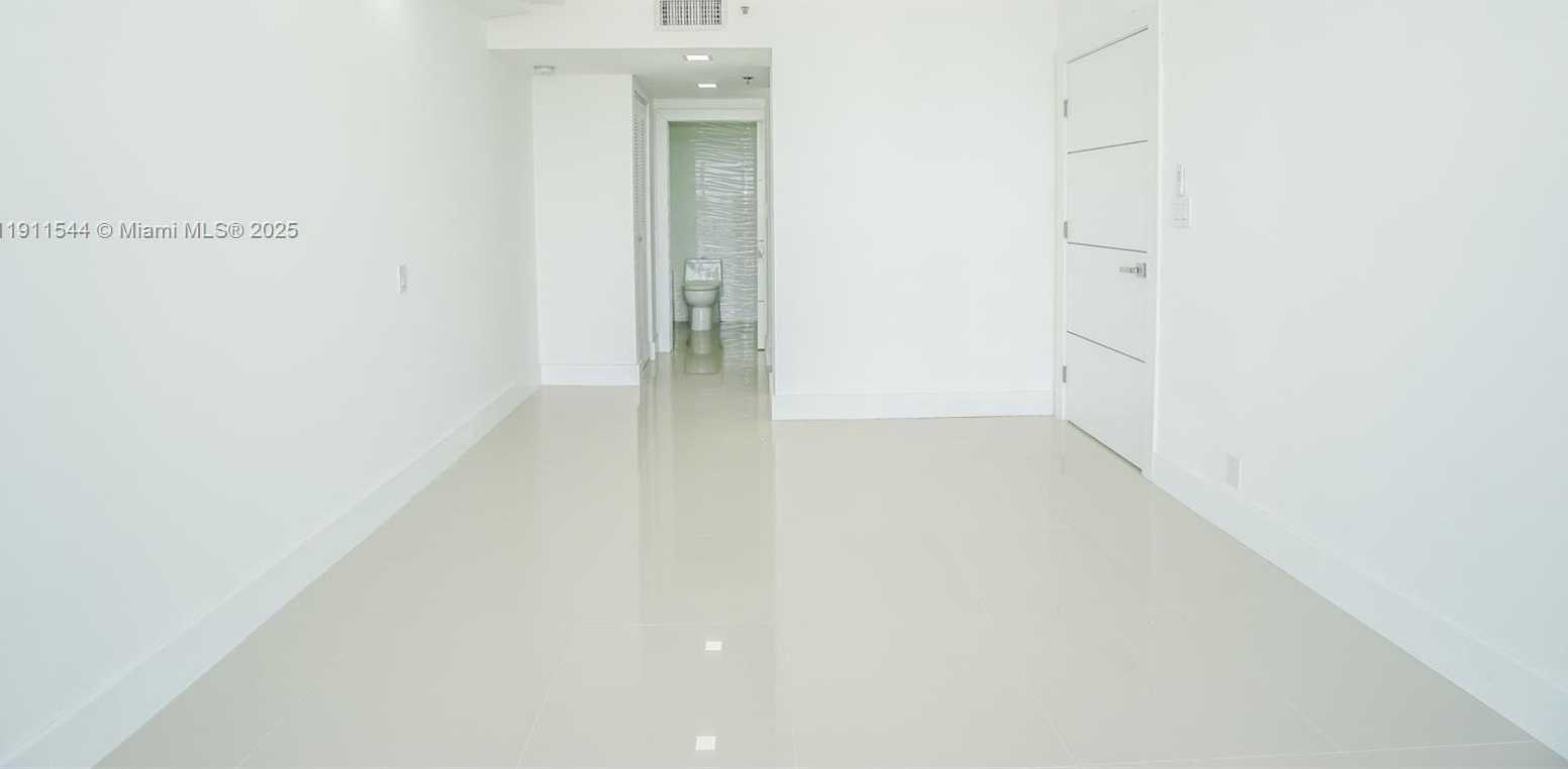 Small Image of 7601 EAST TREASURE DR #2301, North Bay Village Number 17