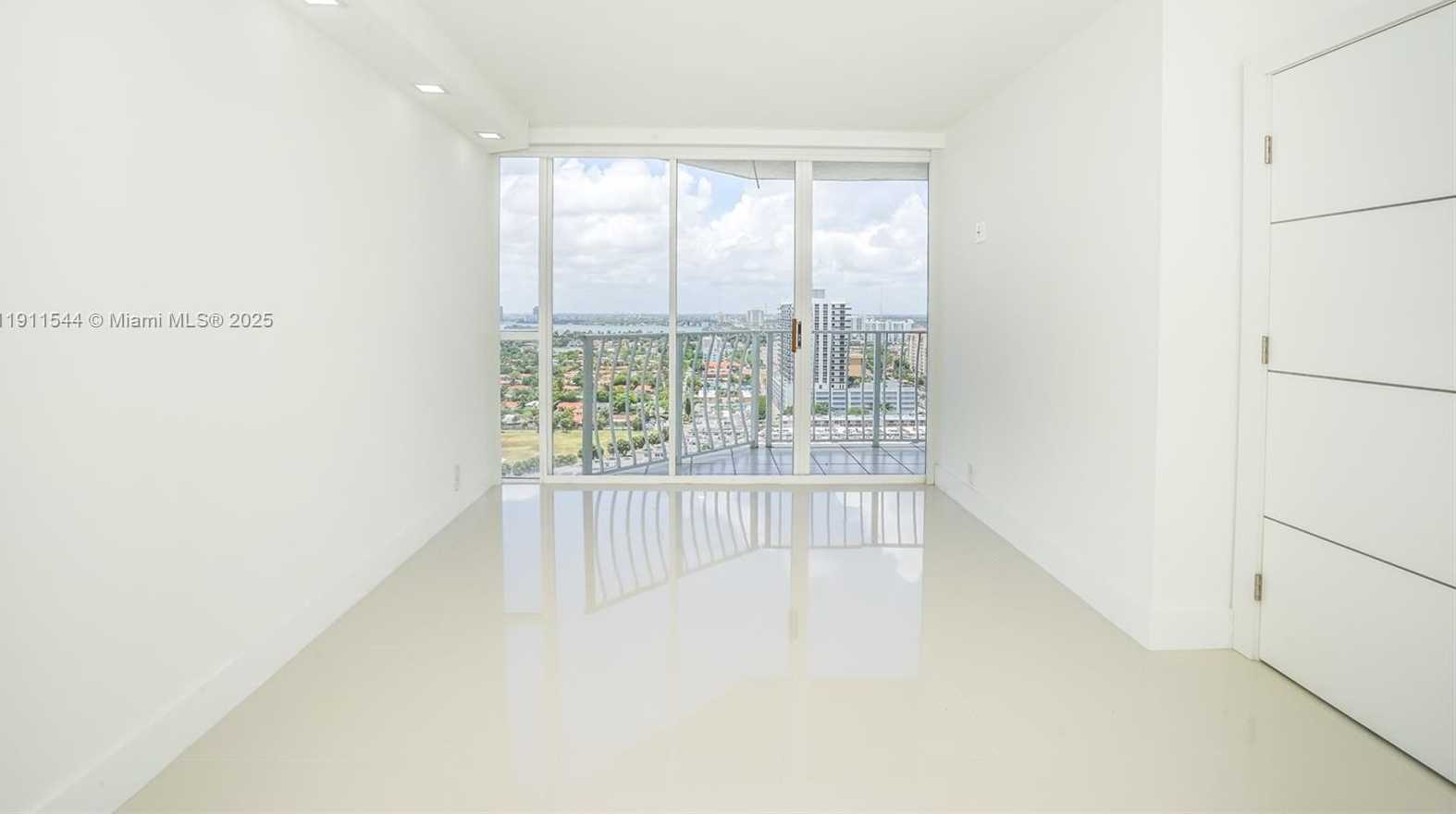 Small Image of 7601 EAST TREASURE DR #2301, North Bay Village Number 21