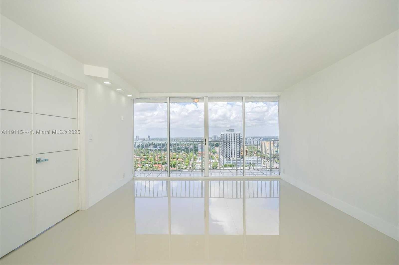 Small Image of 7601 EAST TREASURE DR #2301, North Bay Village Number 9