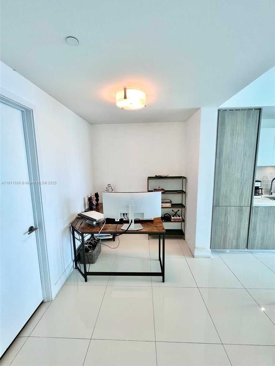 Small Image of 2900 NORTH EAST 7TH AVE #2708, Miami Number 16