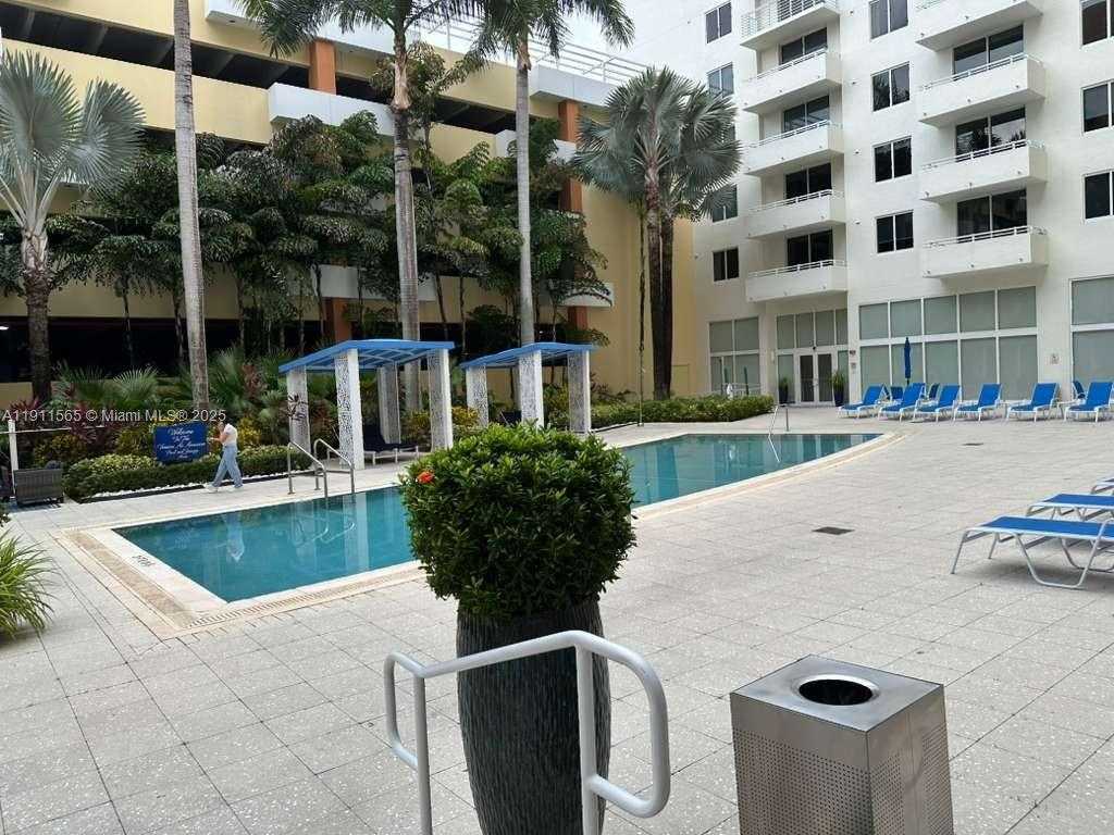 Small Image of 18800 NORTH EAST 29TH AVE #913, Aventura Number 12