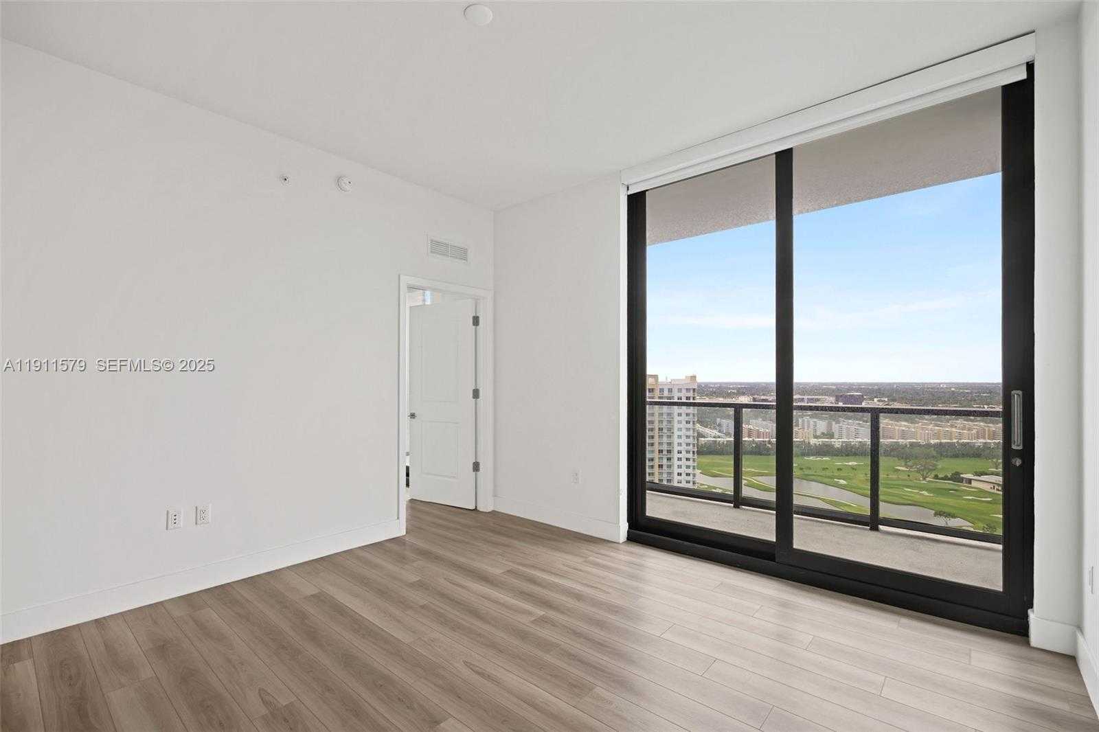 Small Image of 101 DIPLOMAT PKWY #2605, Hallandale Beach Number 10