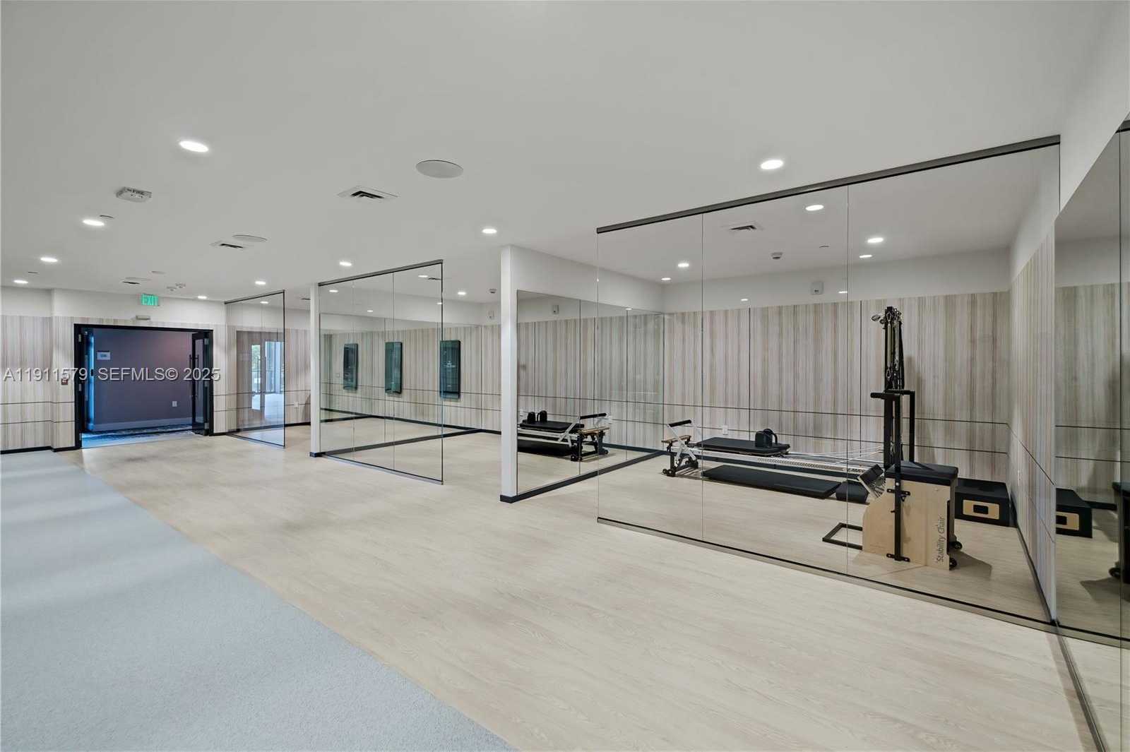 Small Image of 101 DIPLOMAT PKWY #2605, Hallandale Beach Number 42