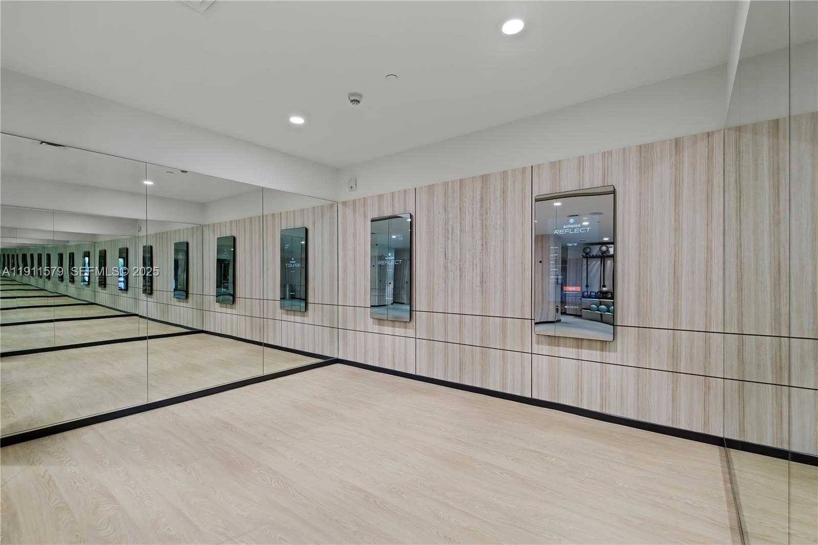 Small Image of 101 DIPLOMAT PKWY #2605, Hallandale Beach Number 43