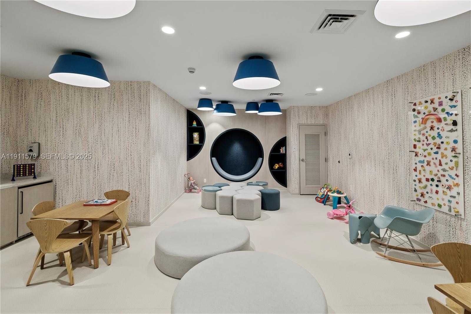 Small Image of 101 DIPLOMAT PKWY #2605, Hallandale Beach Number 71