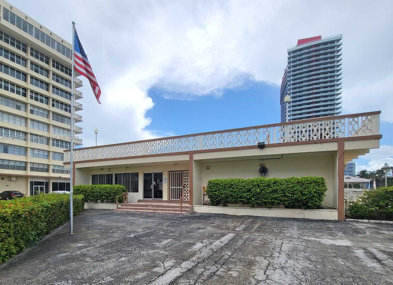 Small Image of 1825 SOUTH OCEAN DR #206, Hallandale Beach Number 26