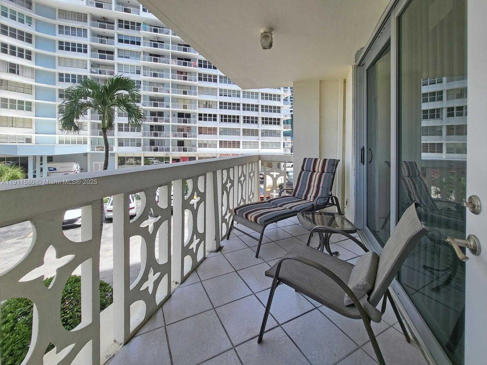 Small Image of 1825 SOUTH OCEAN DR #206, Hallandale Beach Number 3