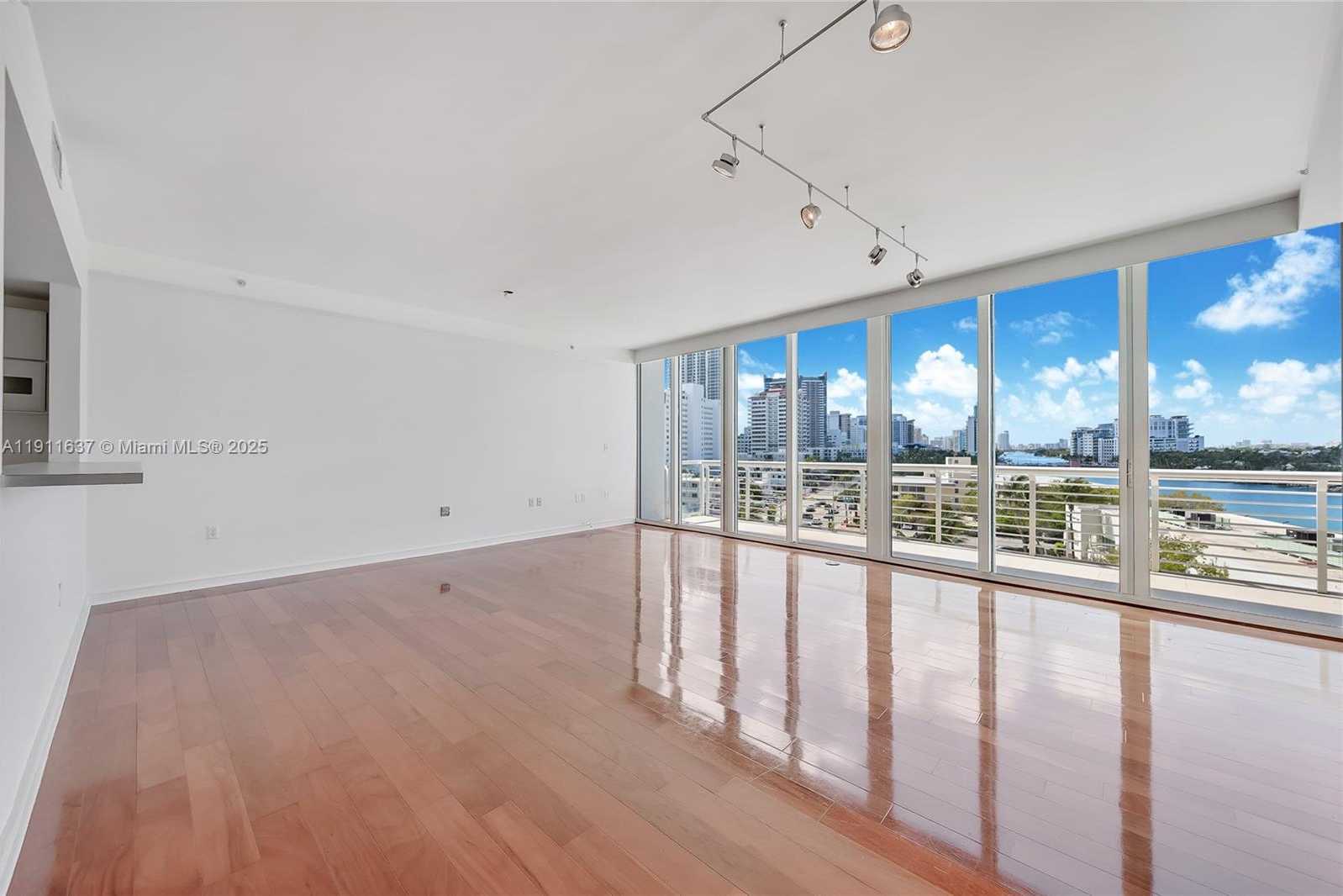 Small Image of 6580 INDIAN CREEK DR #602, Miami Beach Number 13