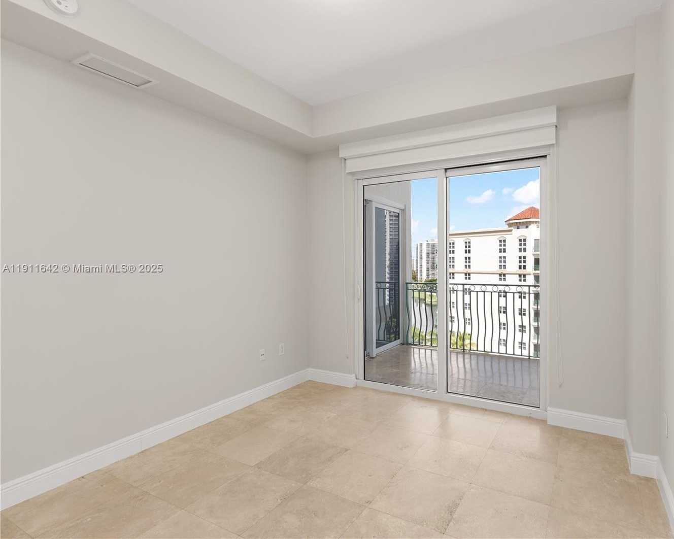 Small Image of 19900 EAST COUNTRY CLUB DR #PH18, Aventura Number 19