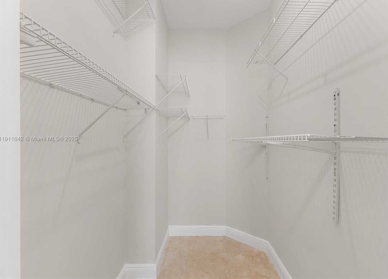 Small Image of 19900 EAST COUNTRY CLUB DR #PH18, Aventura Number 21