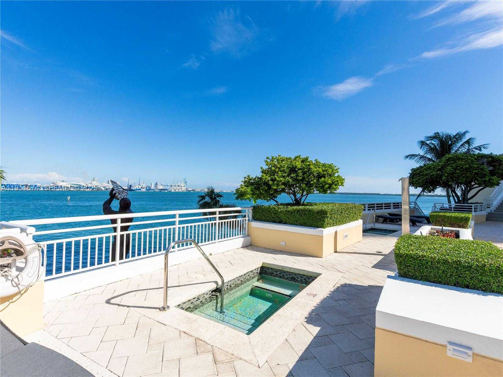 Small Image of 848 BRICKELL KEY DR #3904, Miami Number 24