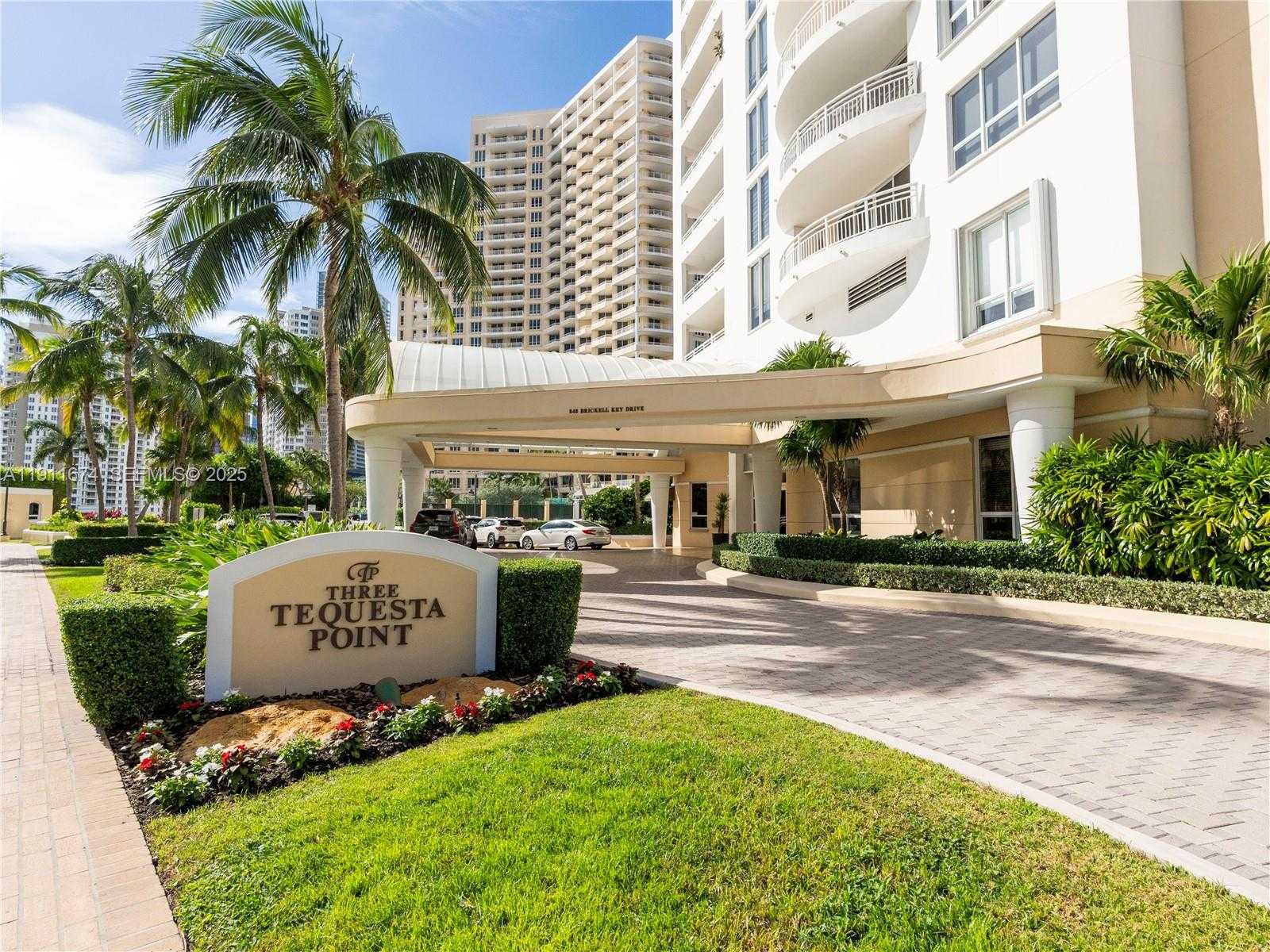 Small Image of 848 BRICKELL KEY DR #3904, Miami Number 26