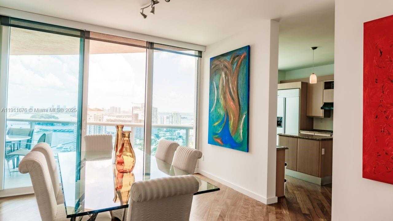 Small Image of 300 SOUTH POINTE DR #3506, Miami Beach Number 16
