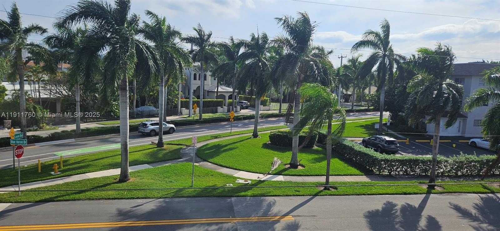 Small Image of 300 LAYNE BLVD #313, Hallandale Beach Number 4