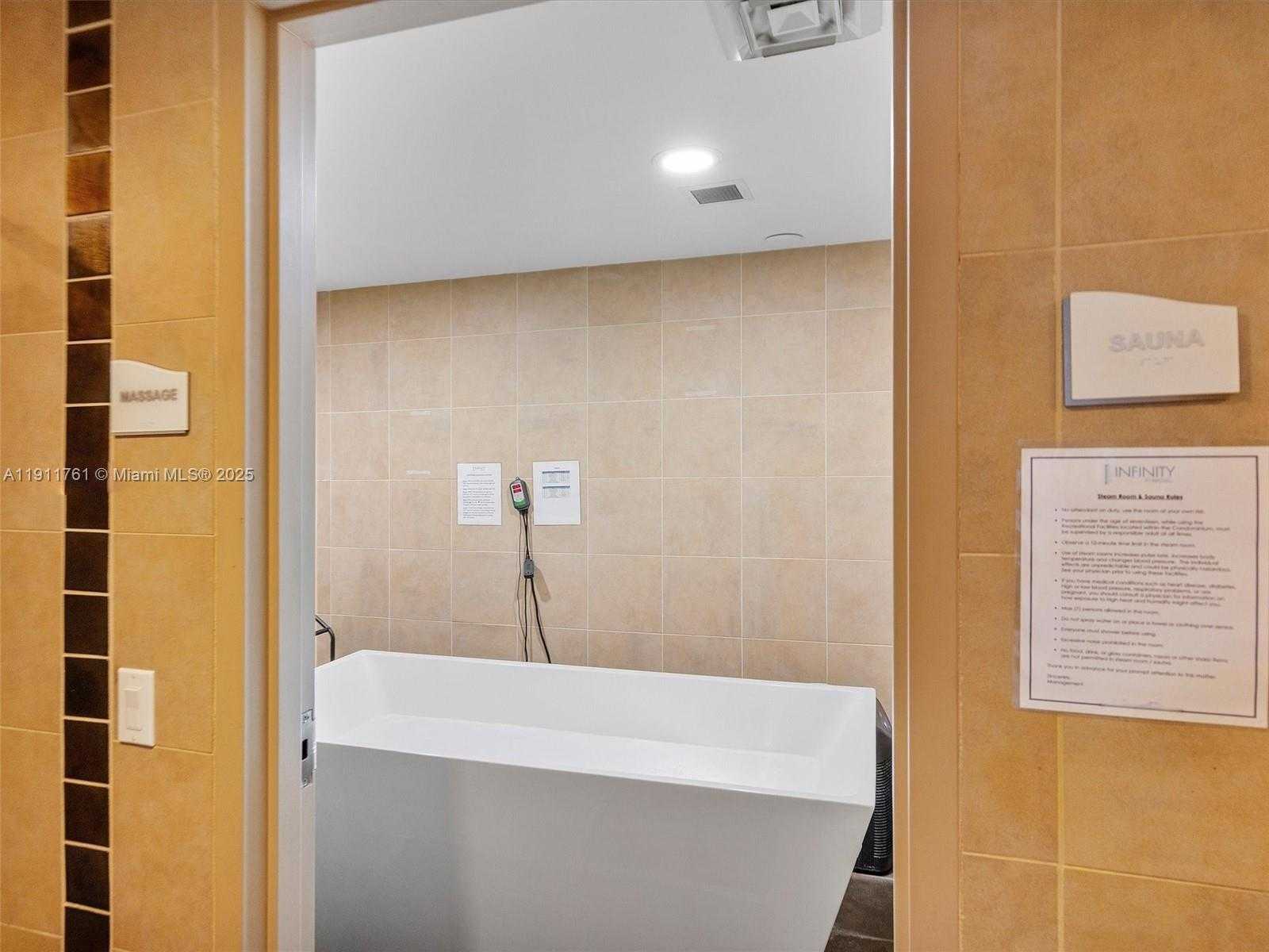 Small Image of 60 SOUTH WEST 13TH ST #2119, Miami Number 25