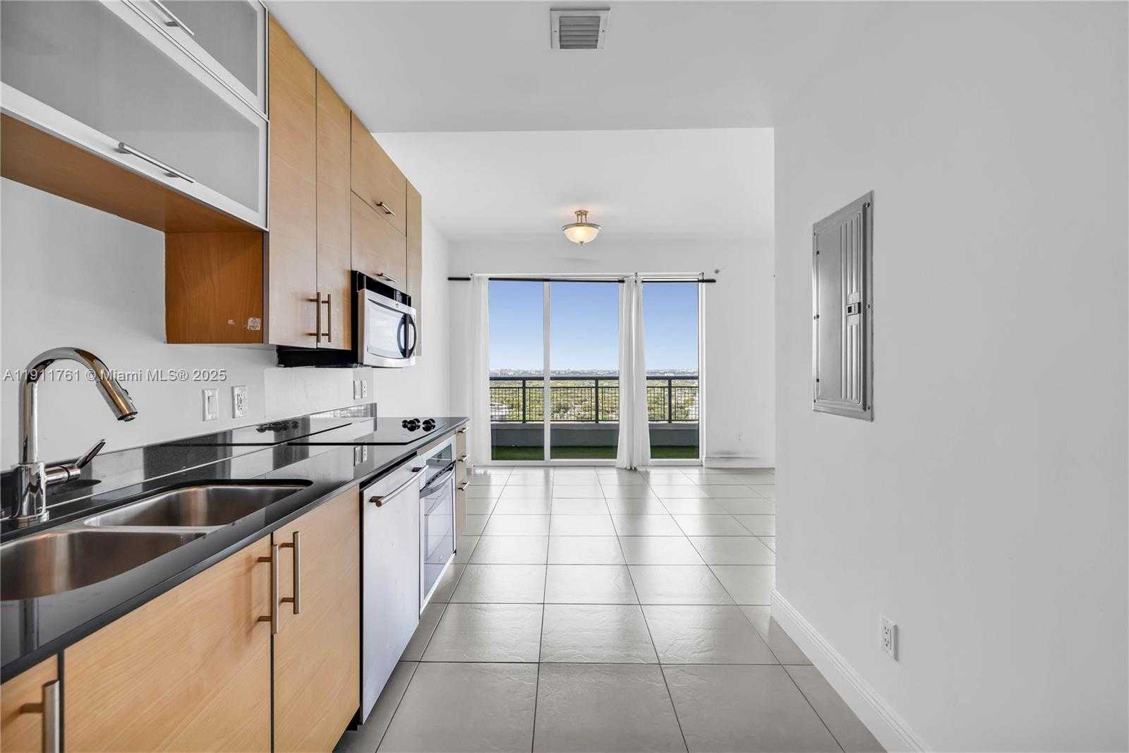 Small Image of 60 SOUTH WEST 13TH ST #2119, Miami Number 4