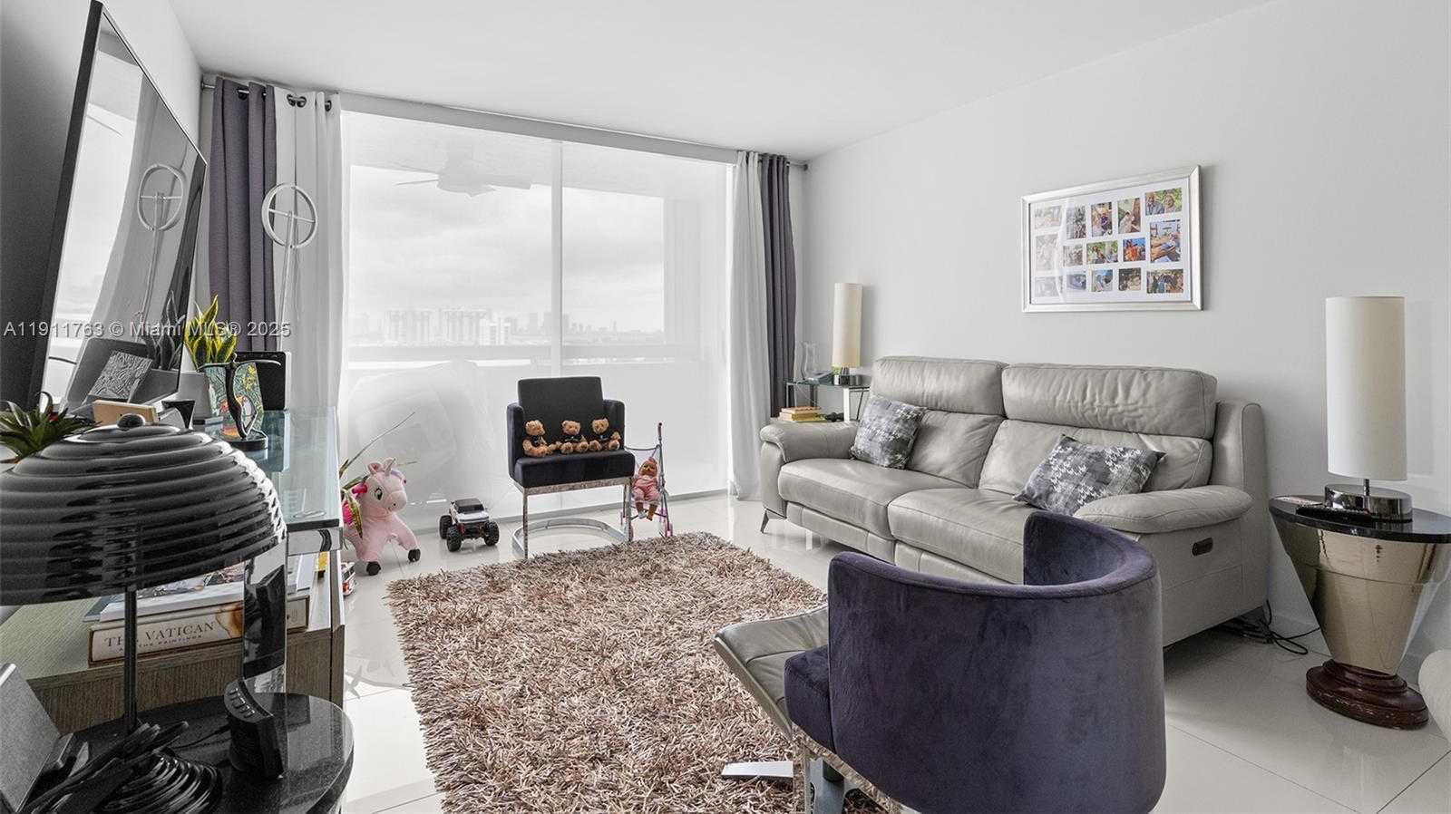 Small Image of 1775 WASHINGTON AVE #14F, Miami Beach Number 4