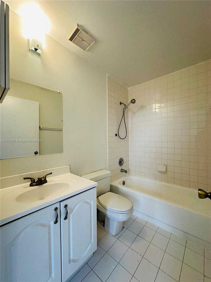Small Image of 7420 WEST 20TH AVE #432, Hialeah Number 12