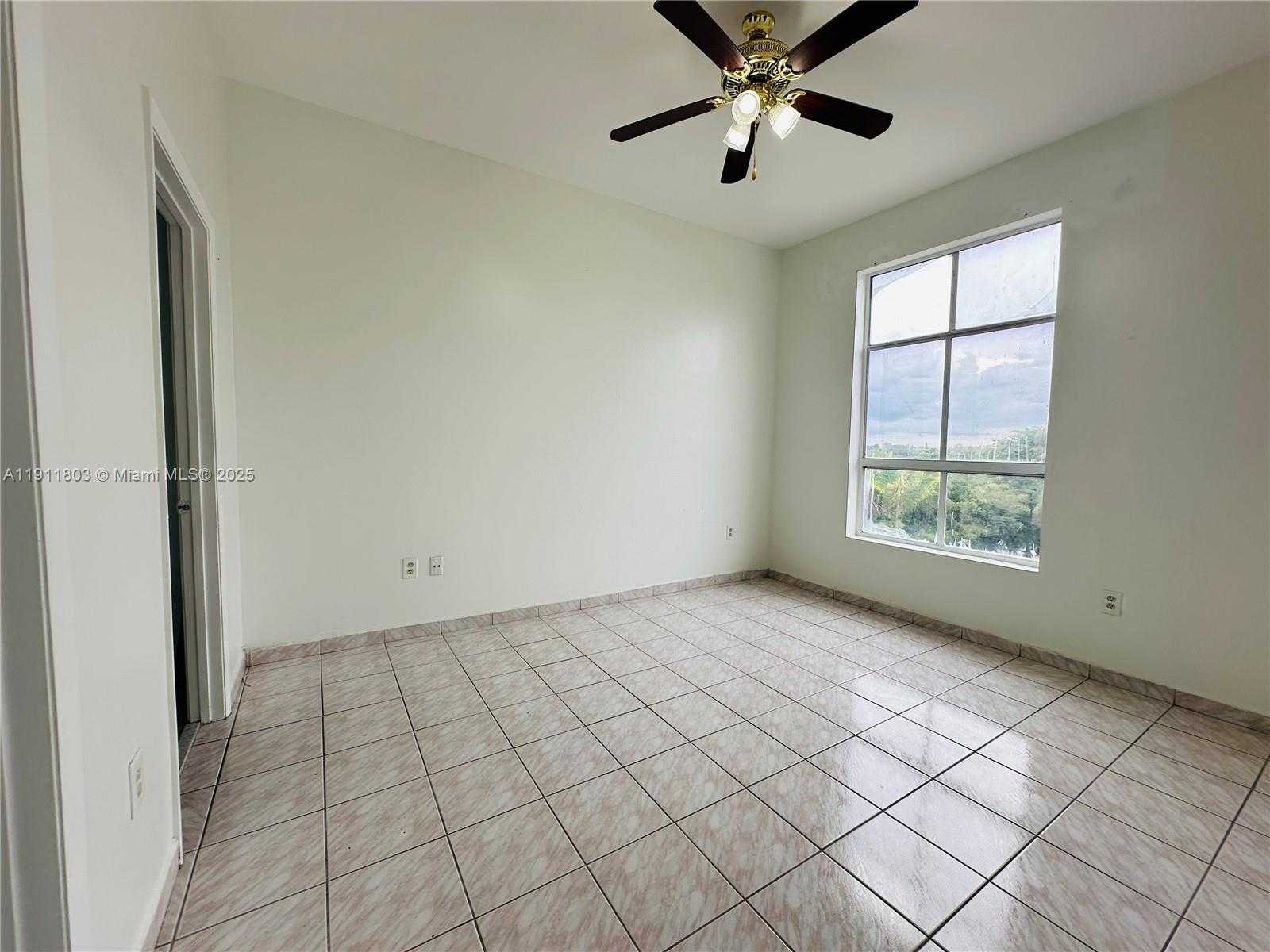 Small Image of 7420 WEST 20TH AVE #432, Hialeah Number 13
