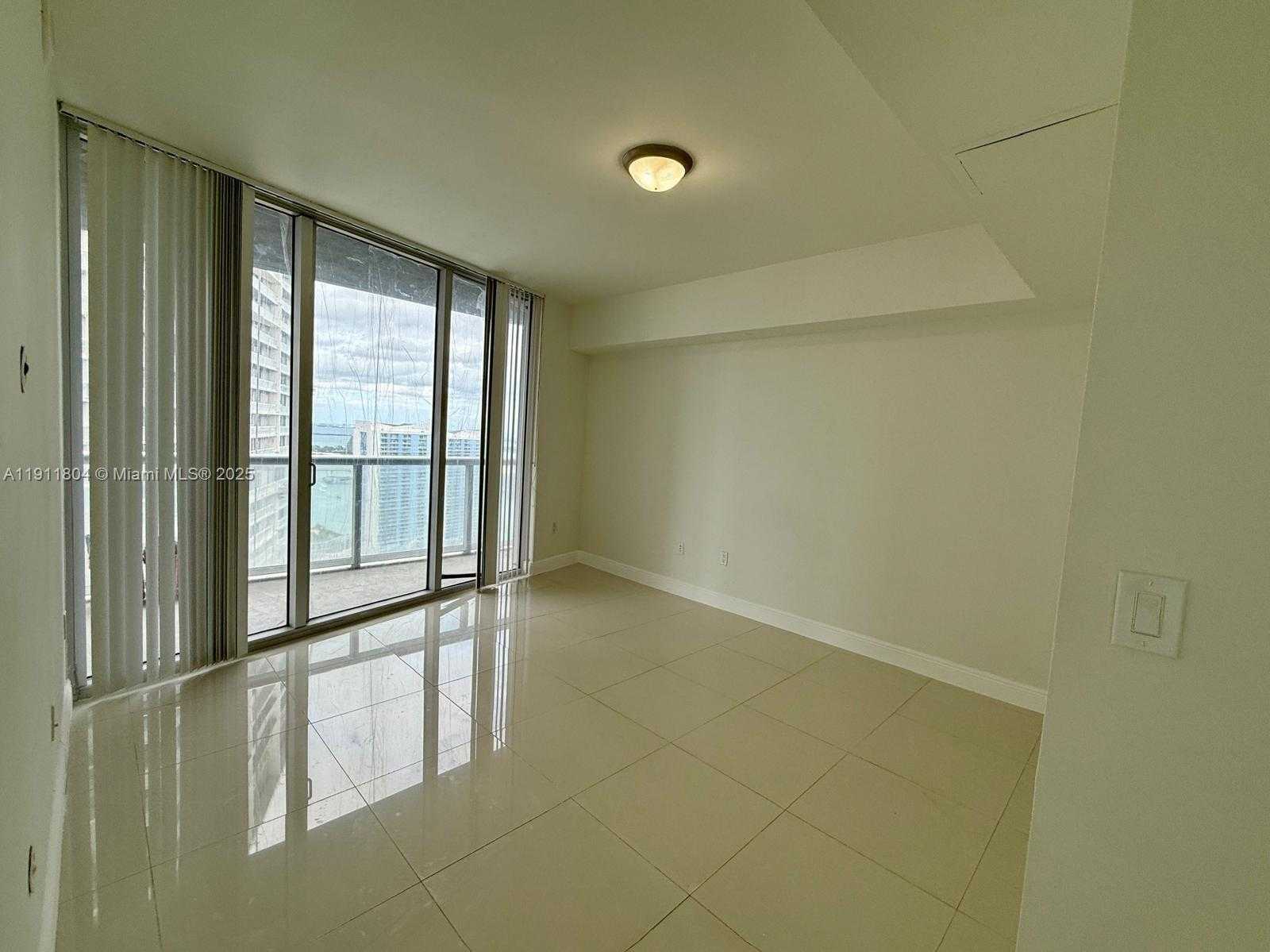 Small Image of 495 BRICKELL AVE #4408, Miami Number 14
