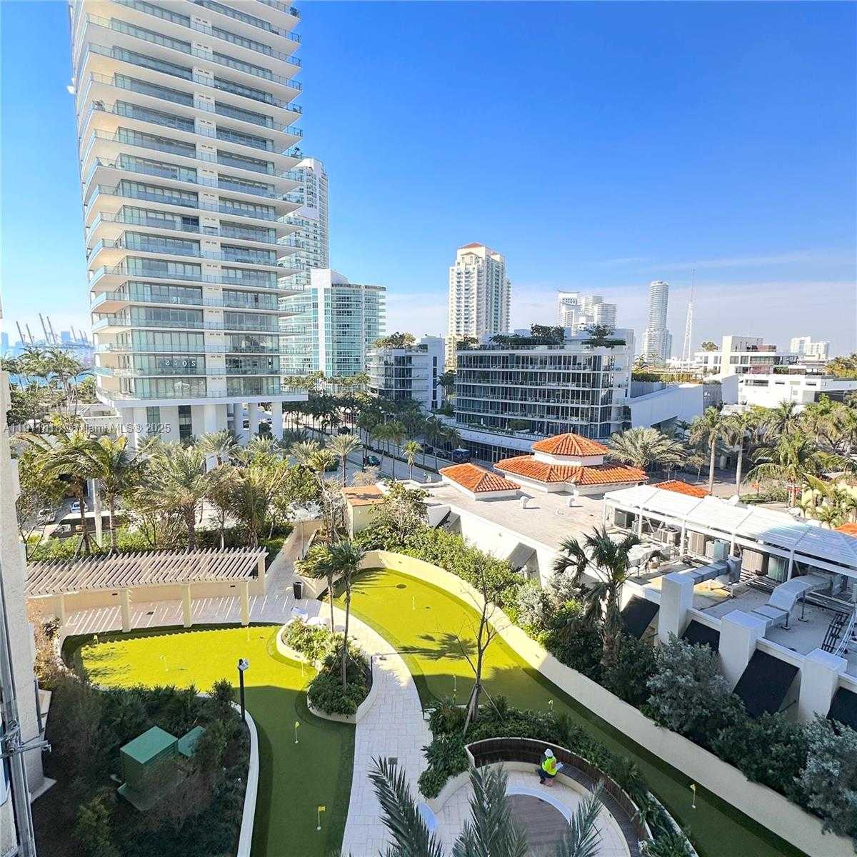 Small Image of 300 SOUTH POINTE DR #704, Miami Beach Number 17