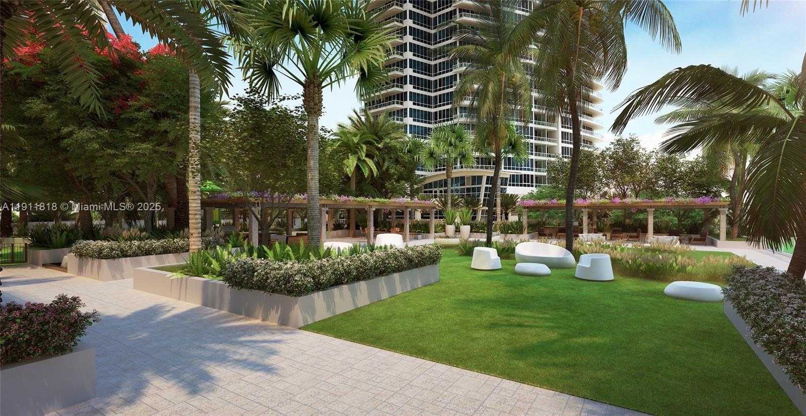 Small Image of 300 SOUTH POINTE DR #704, Miami Beach Number 21