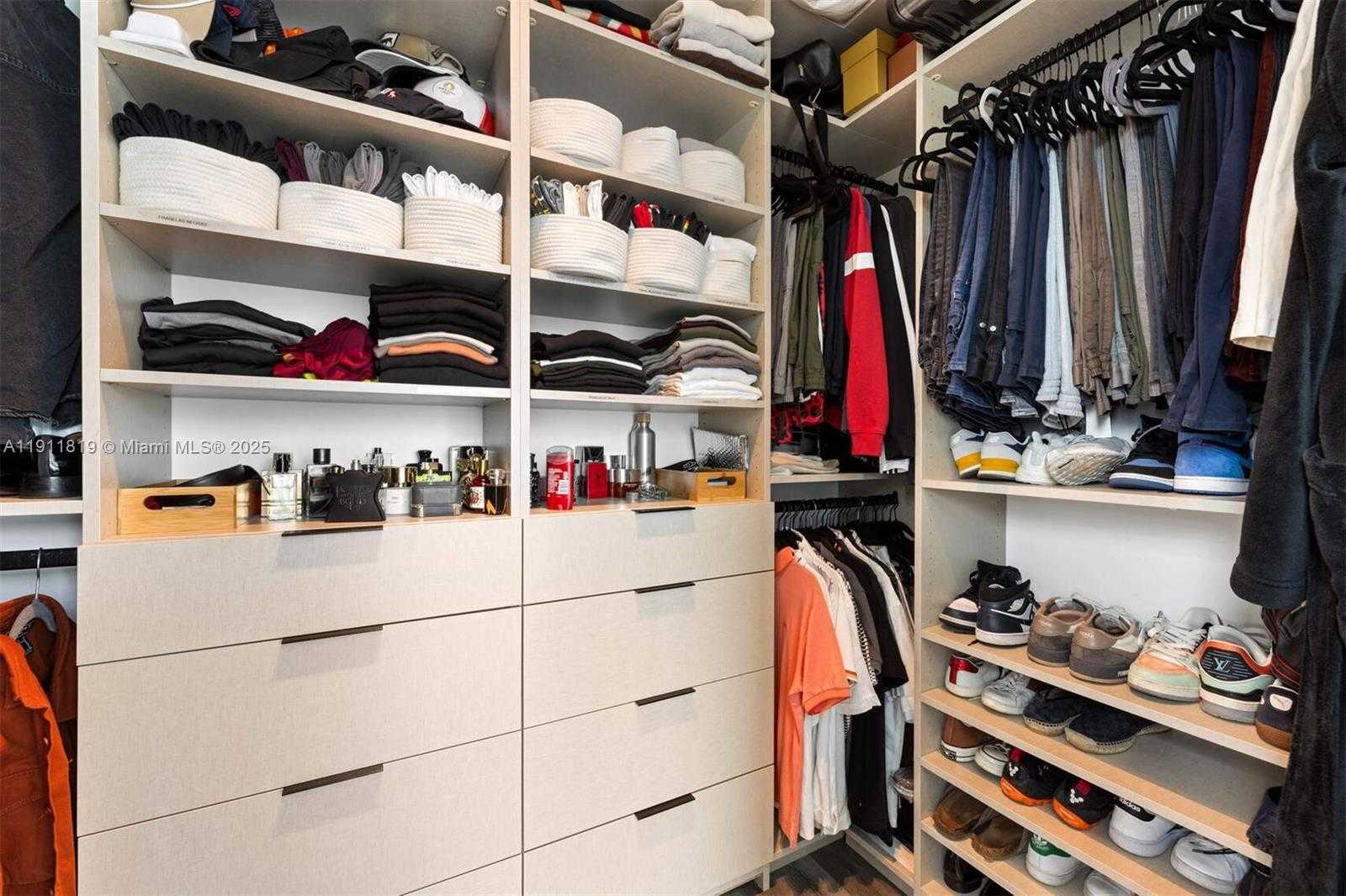 Small Image of 333 NORTH EAST 24TH ST #PH1910, Miami Number 22