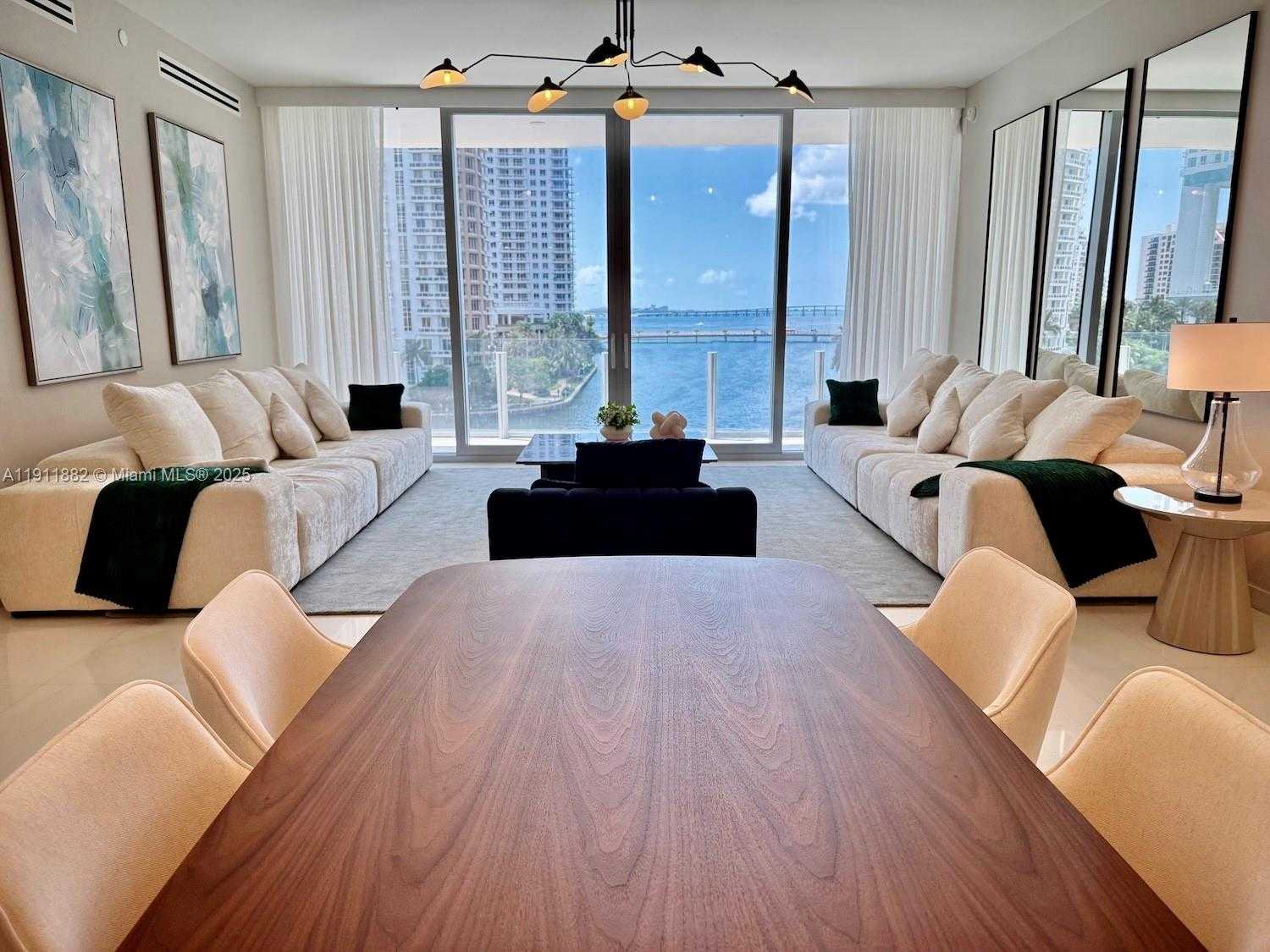 Small Image of 300 BISCAYNE BOULEVARD WAY #503C, Miami Number 2