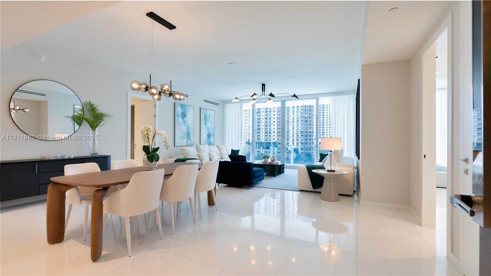 Small Image of 300 BISCAYNE BOULEVARD WAY #503C, Miami Number 31