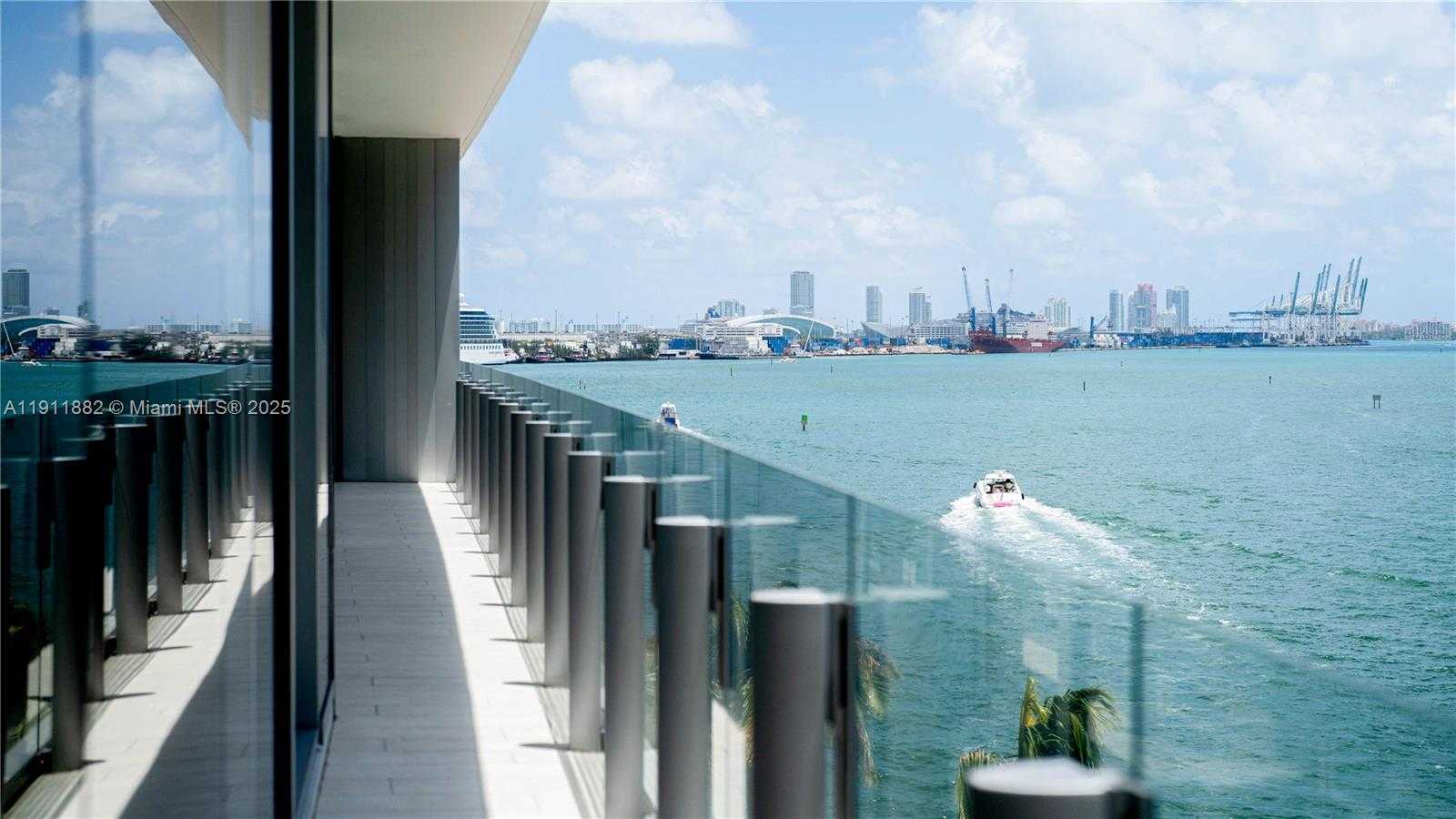 Small Image of 300 BISCAYNE BOULEVARD WAY #503C, Miami Number 32