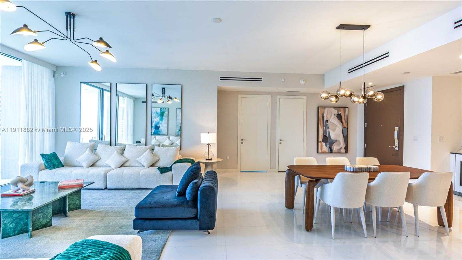 Small Image of 300 BISCAYNE BOULEVARD WAY #503C, Miami Number 5