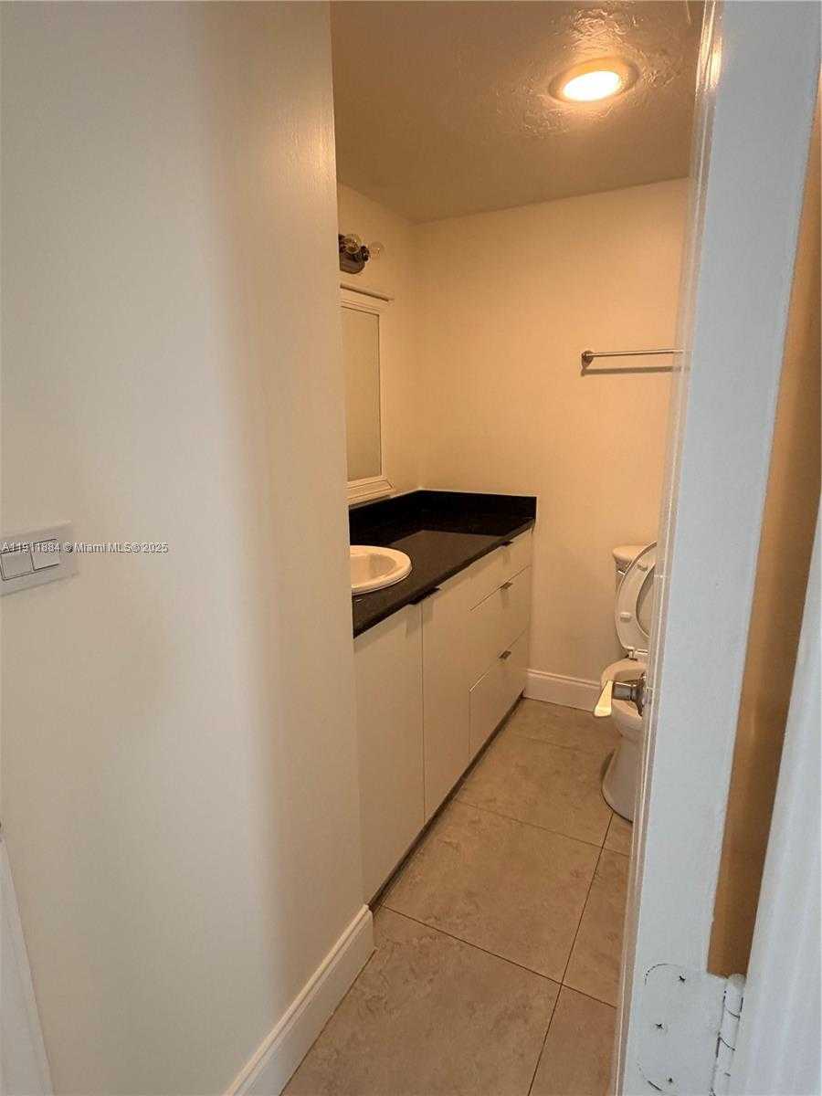 Small Image of 3703 NORTH EAST 166TH ST #910, North Miami Beach Number 9