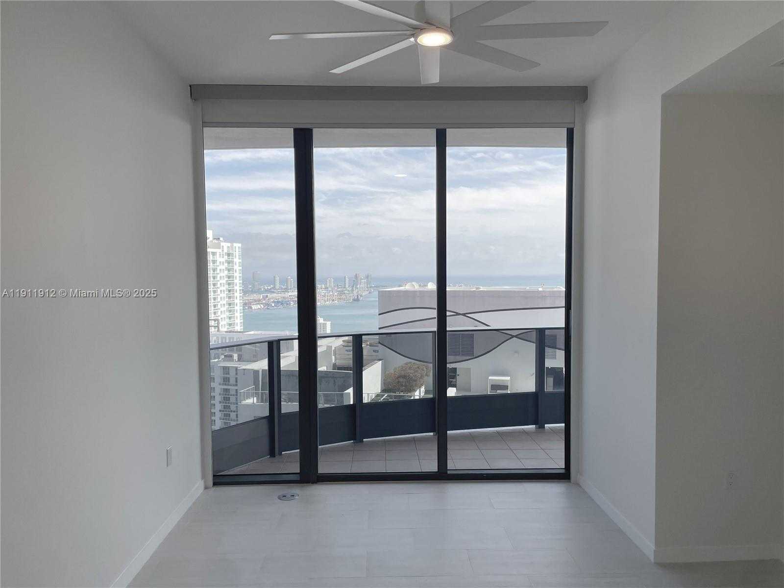Small Image of 1000 BRICKELL PLZ #PH5405, Miami Number 6