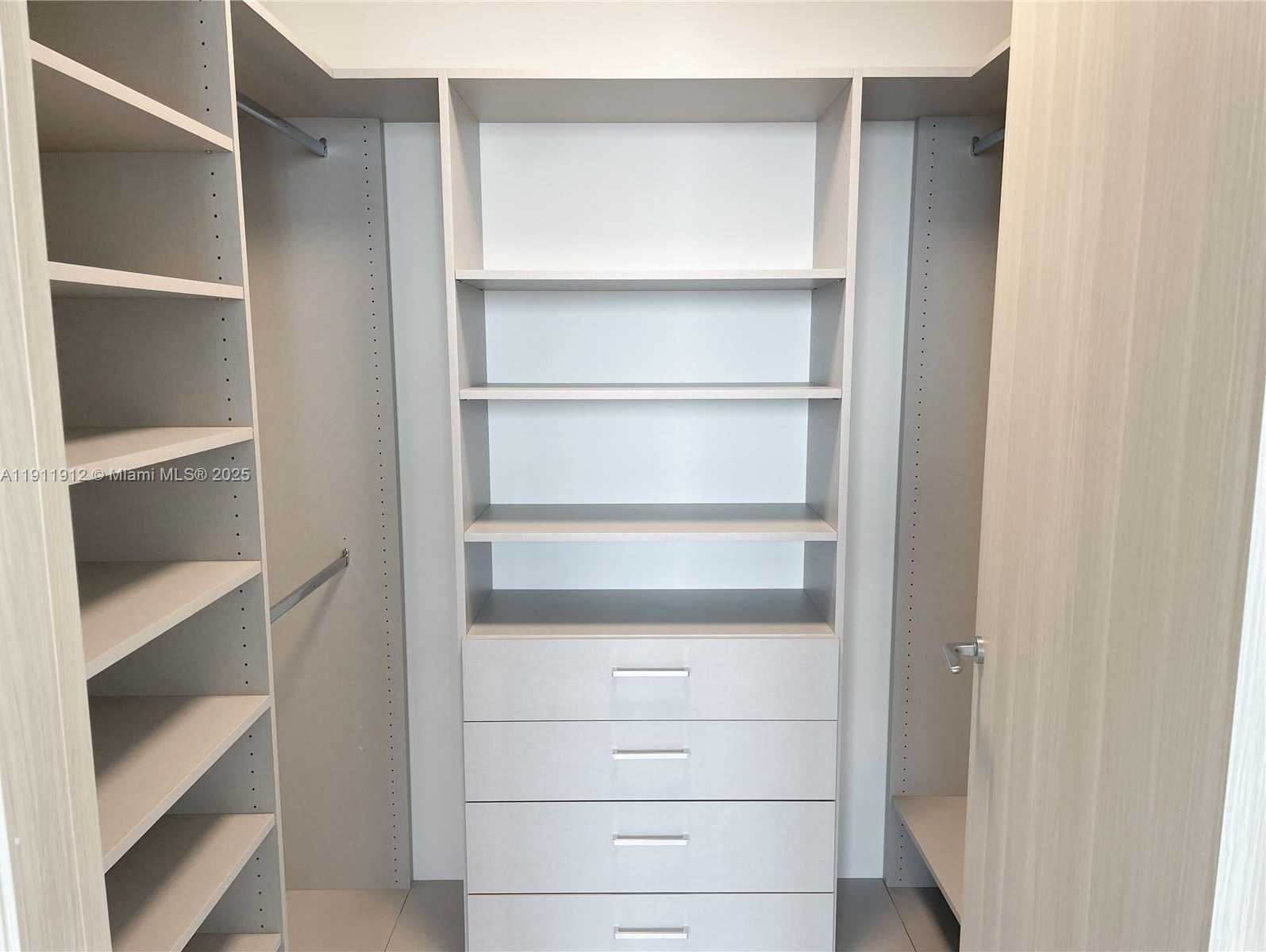 Small Image of 1000 BRICKELL PLZ #PH5405, Miami Number 8