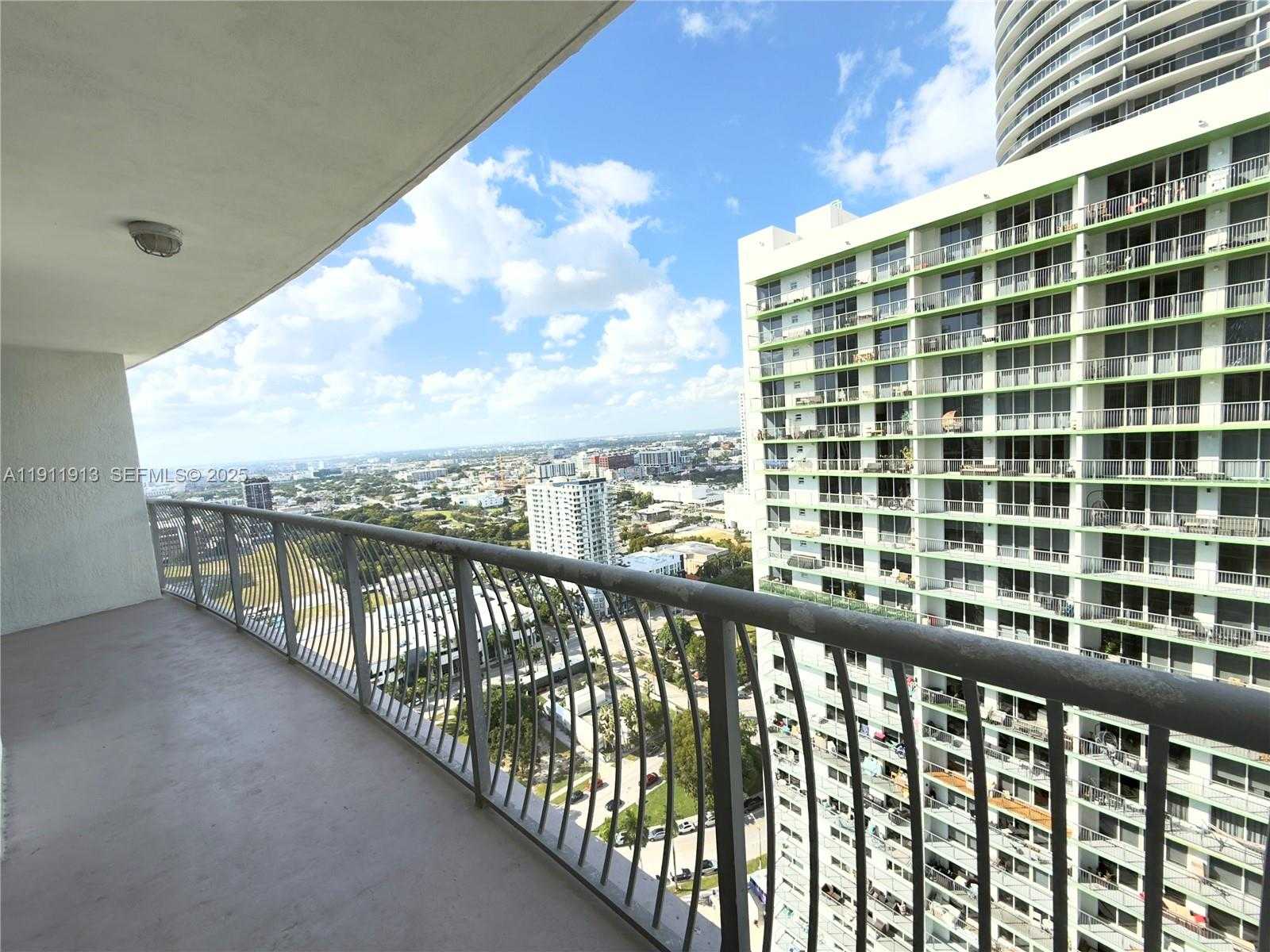 Small Image of 1750 NORTH BAYSHORE DR #3309, Miami Number 16