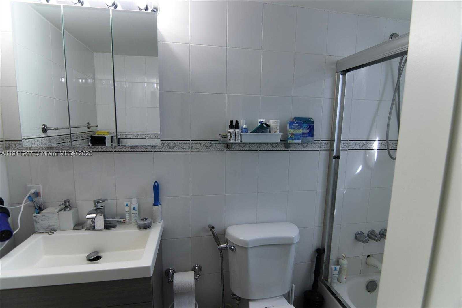 Small Image of 6801 INDIAN CREEK DR #201, Miami Beach Number 12