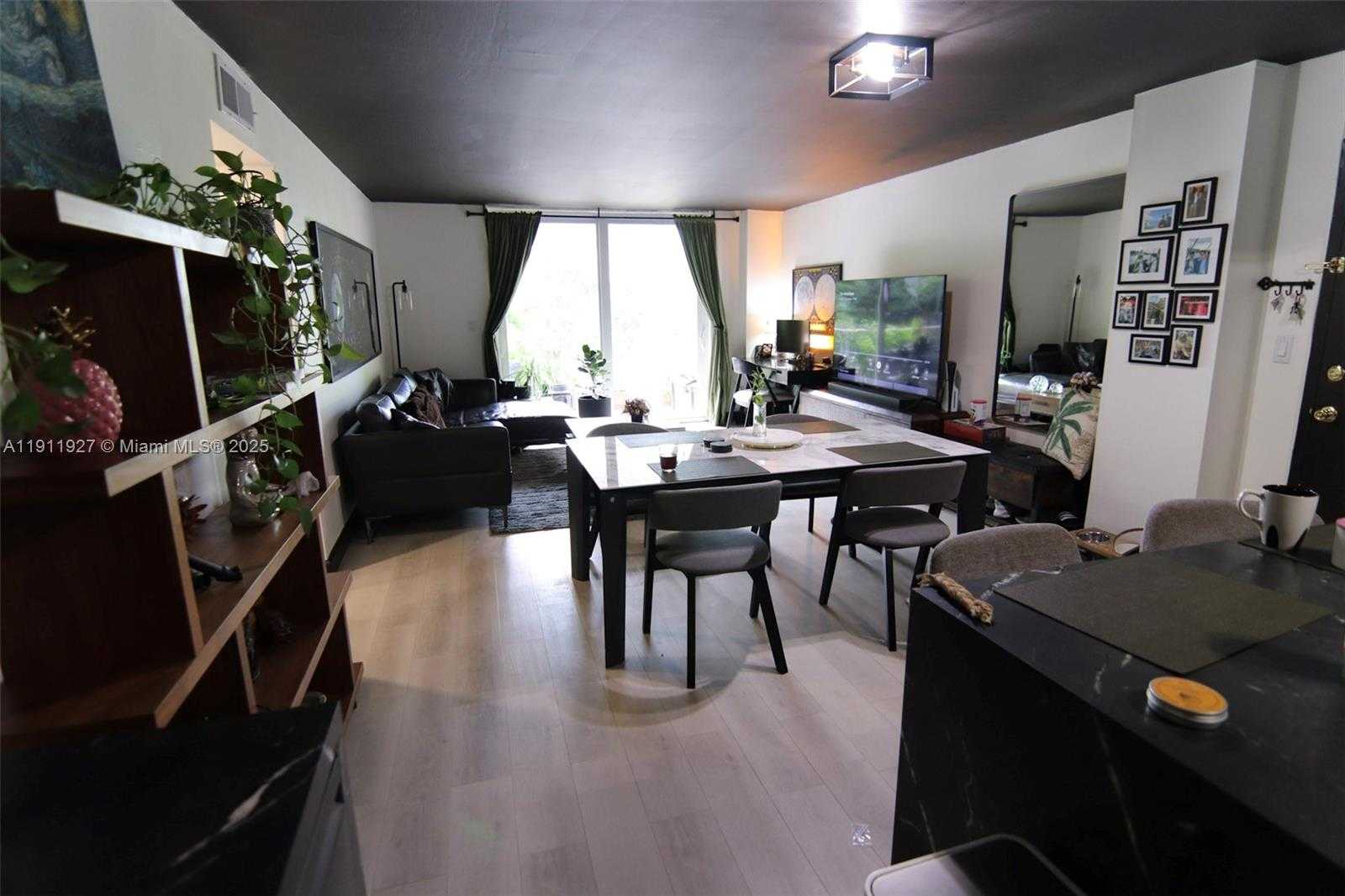 Small Image of 6801 INDIAN CREEK DR #201, Miami Beach Number 5