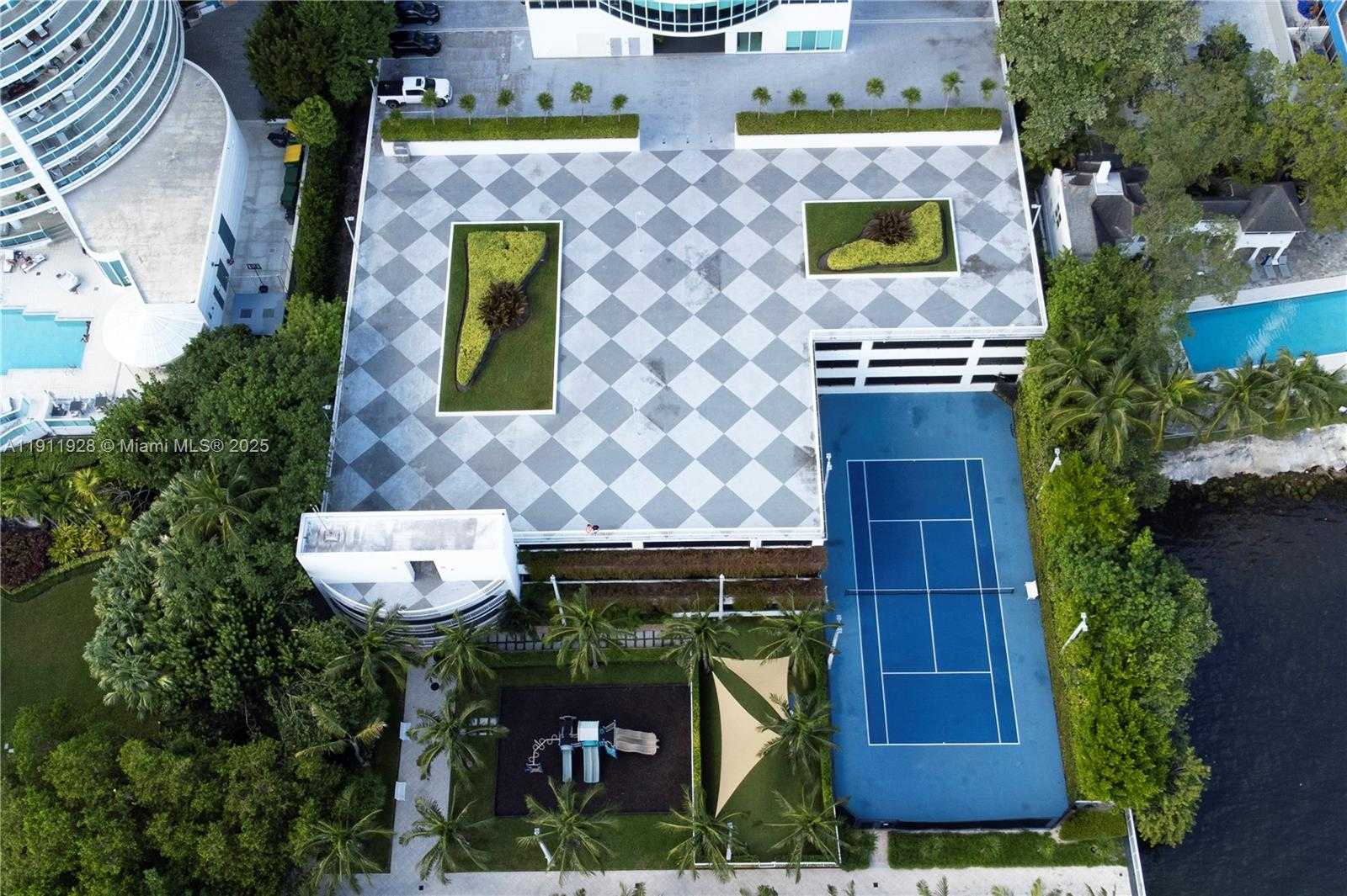 Small Image of 2101 BRICKELL AVE #606, Miami Number 19