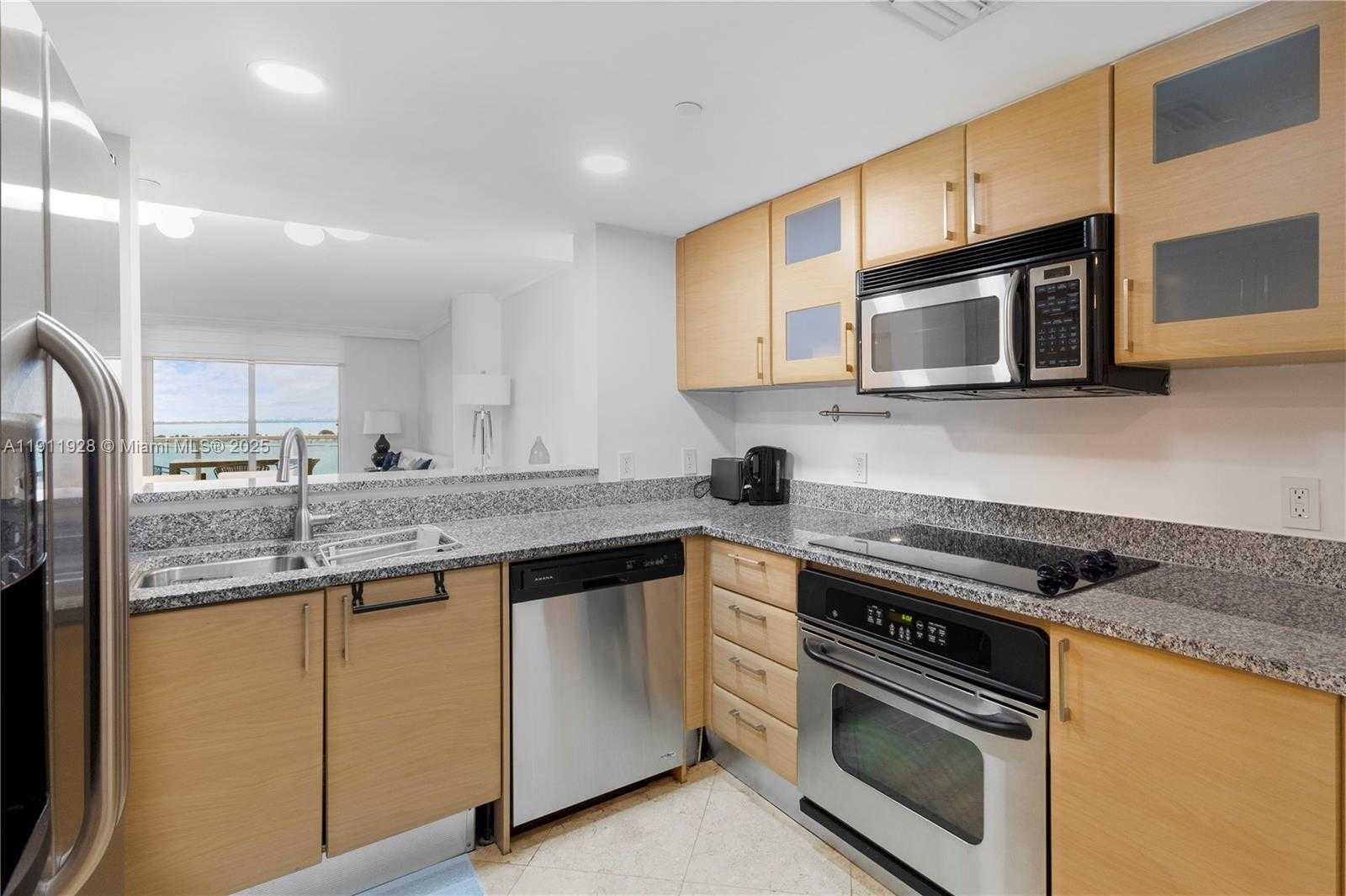 Small Image of 2101 BRICKELL AVE #606, Miami Number 8