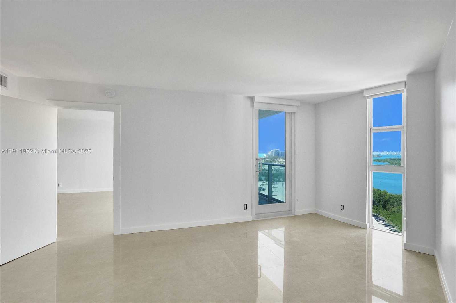 Small Image of 100 BAYVIEW DR #2121, Sunny Isles Beach Number 24