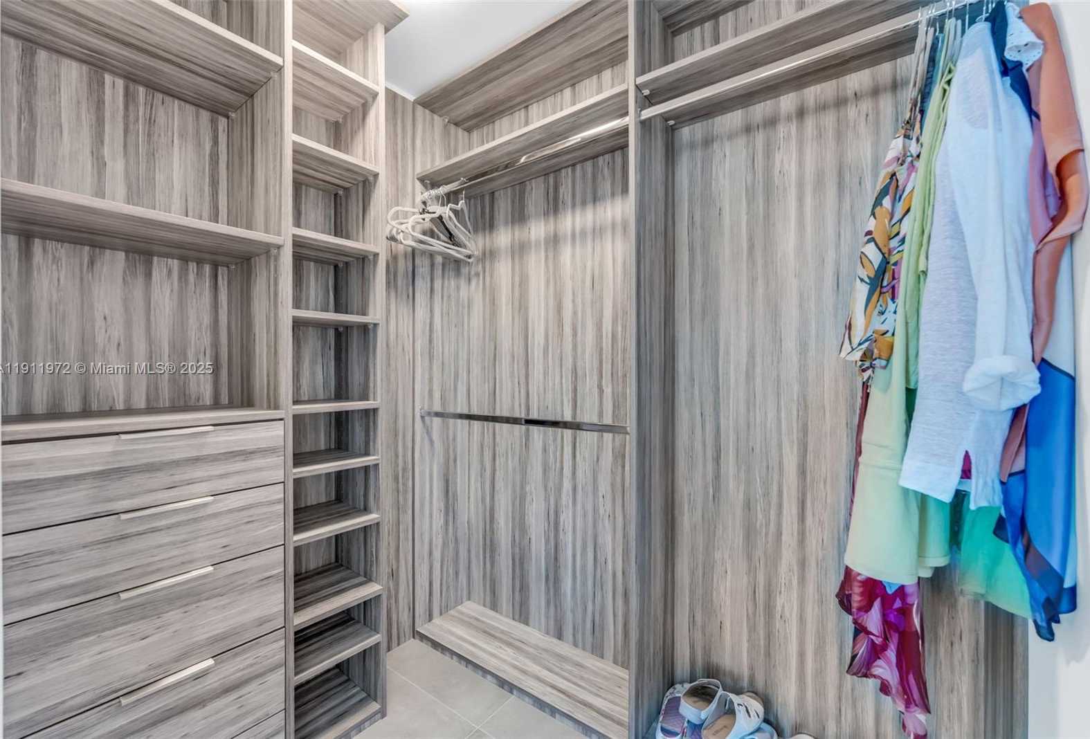 Small Image of 300 SUNNY ISLES BLVD #4-905, Sunny Isles Beach Number 13