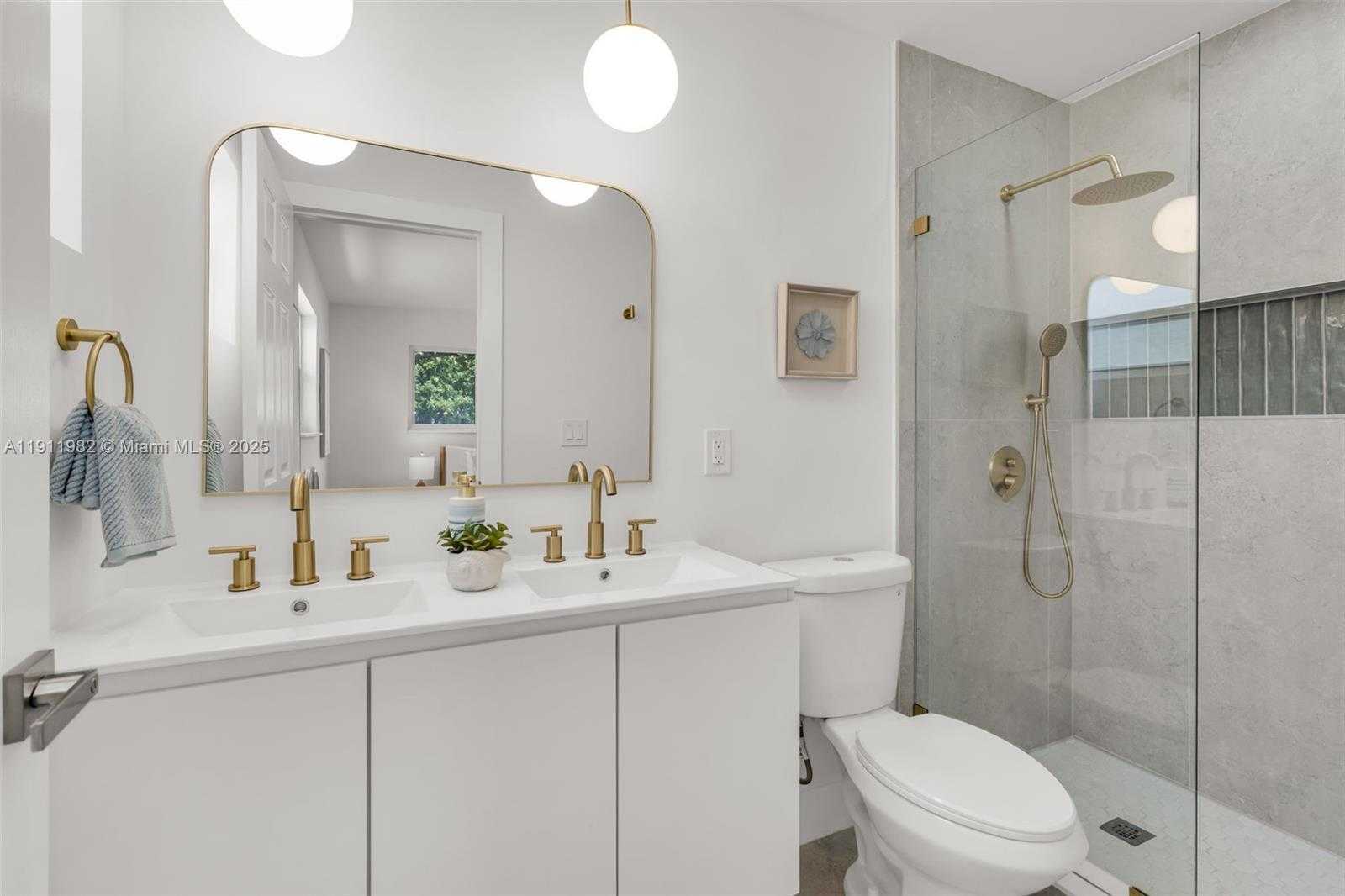 Small Image of 3920 HAYES ST, Hollywood Number 14