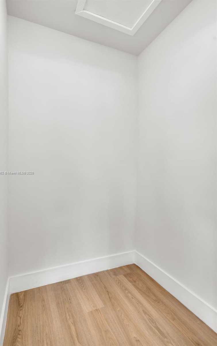 Small Image of 3920 HAYES ST, Hollywood Number 15