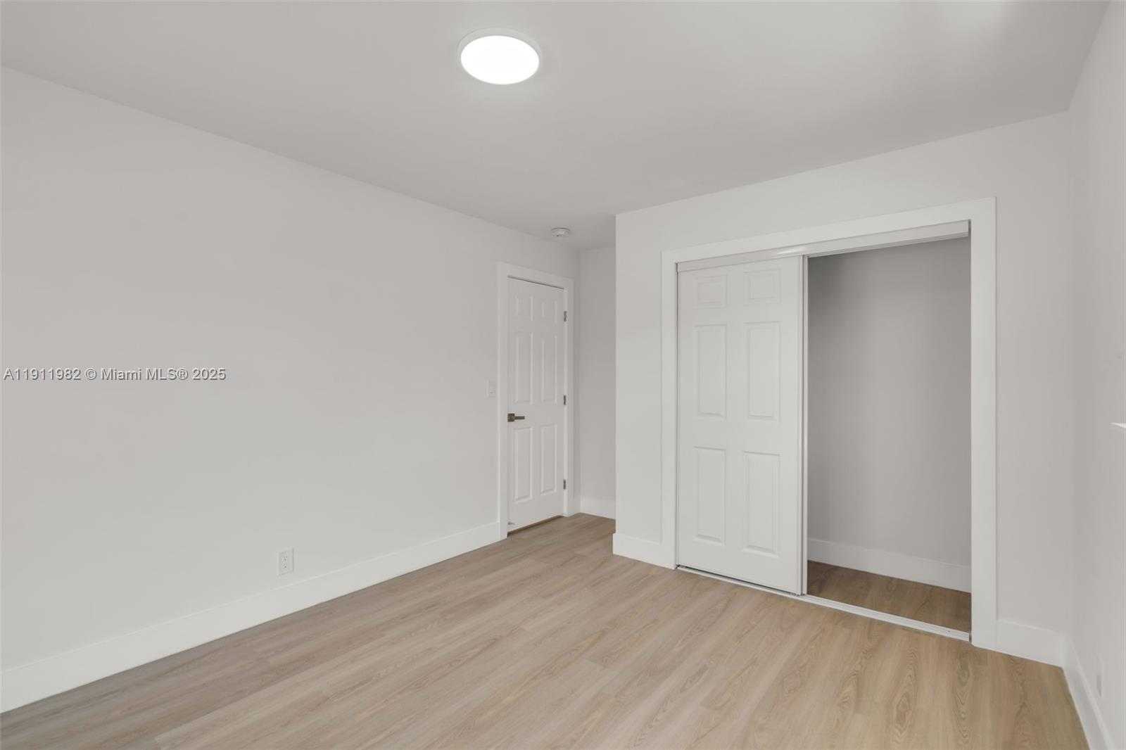 Small Image of 3920 HAYES ST, Hollywood Number 16