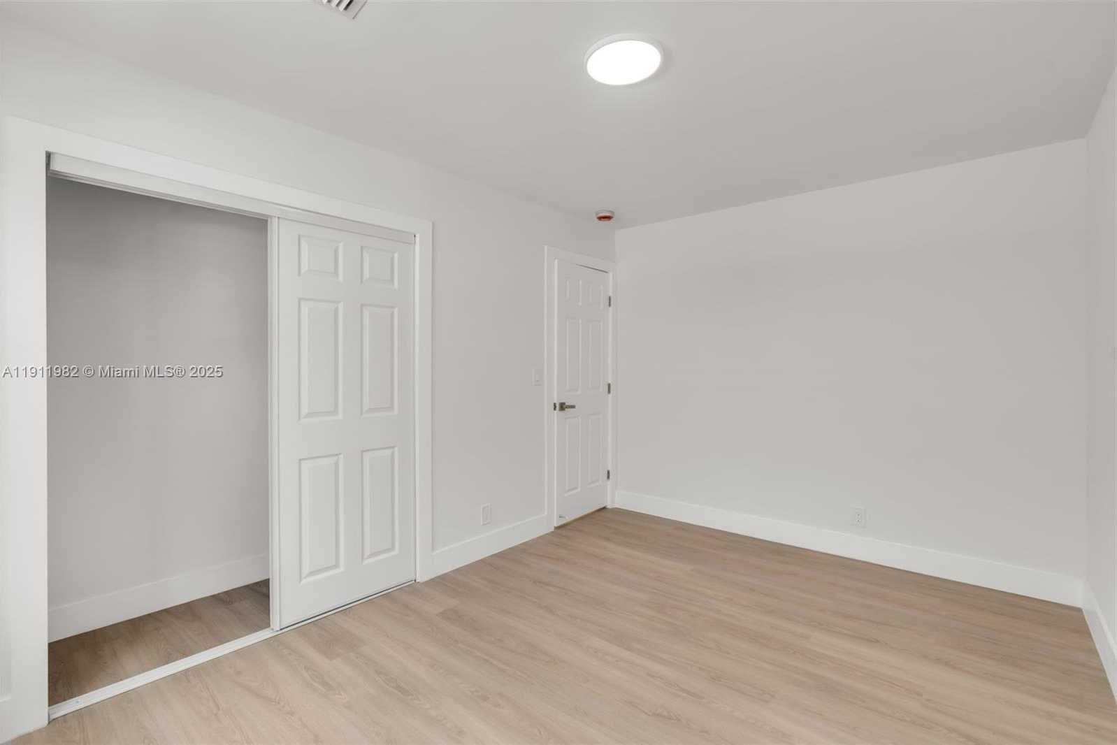 Small Image of 3920 HAYES ST, Hollywood Number 17