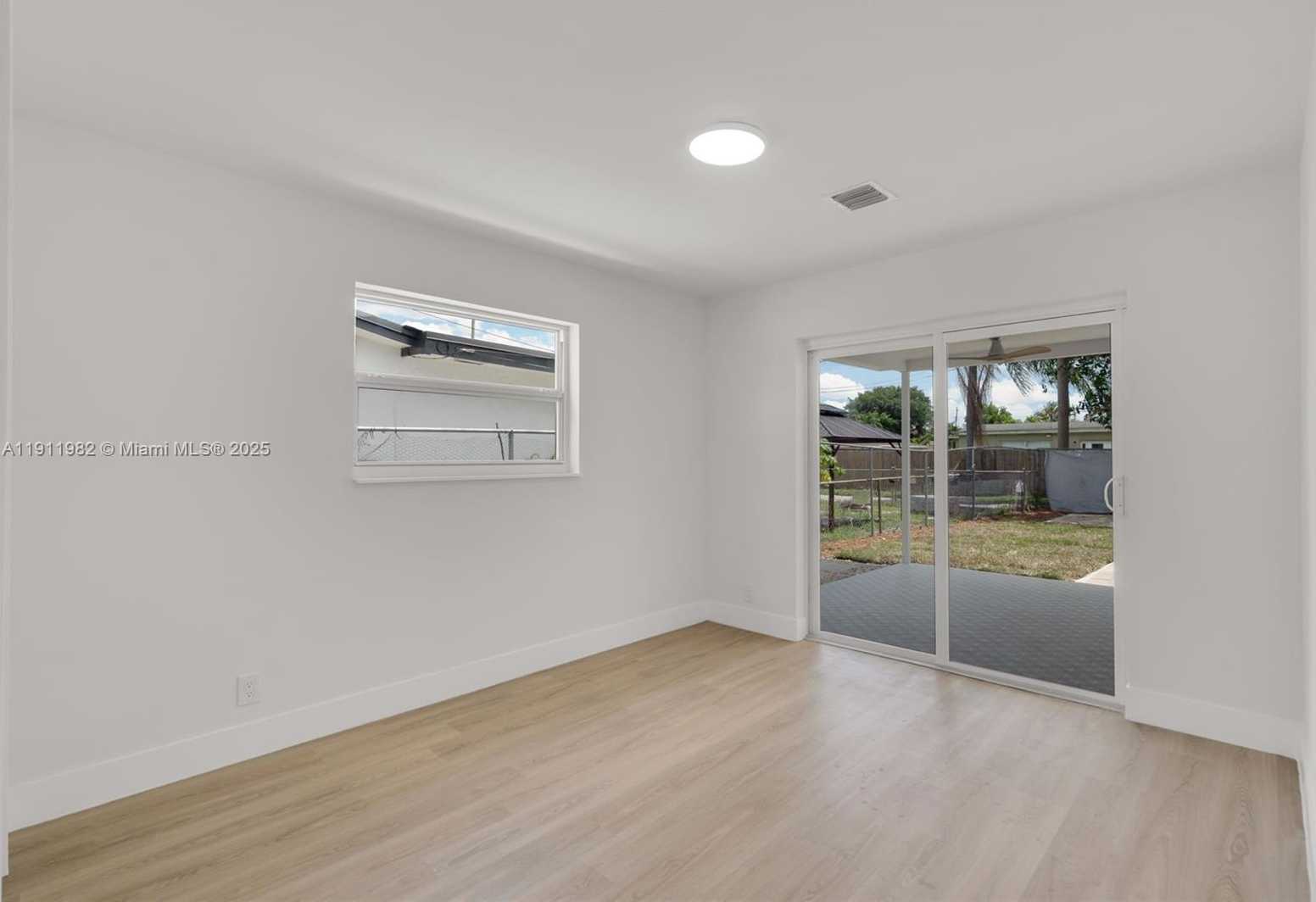 Small Image of 3920 HAYES ST, Hollywood Number 18