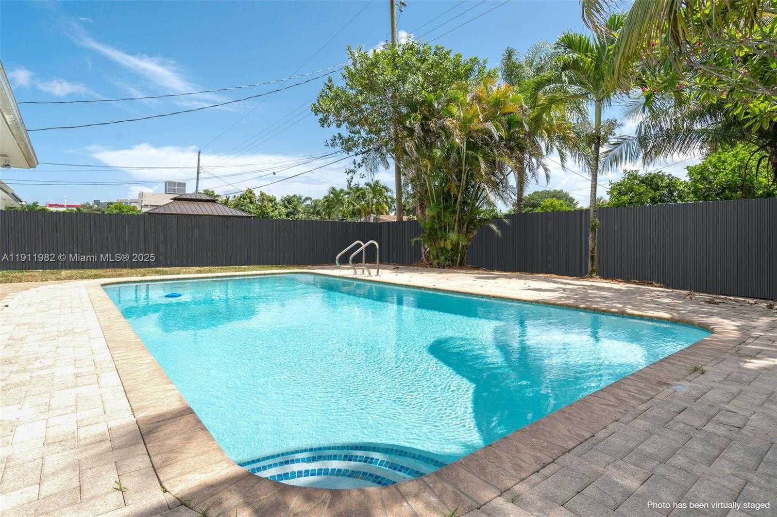 Small Image of 3920 HAYES ST, Hollywood Number 22