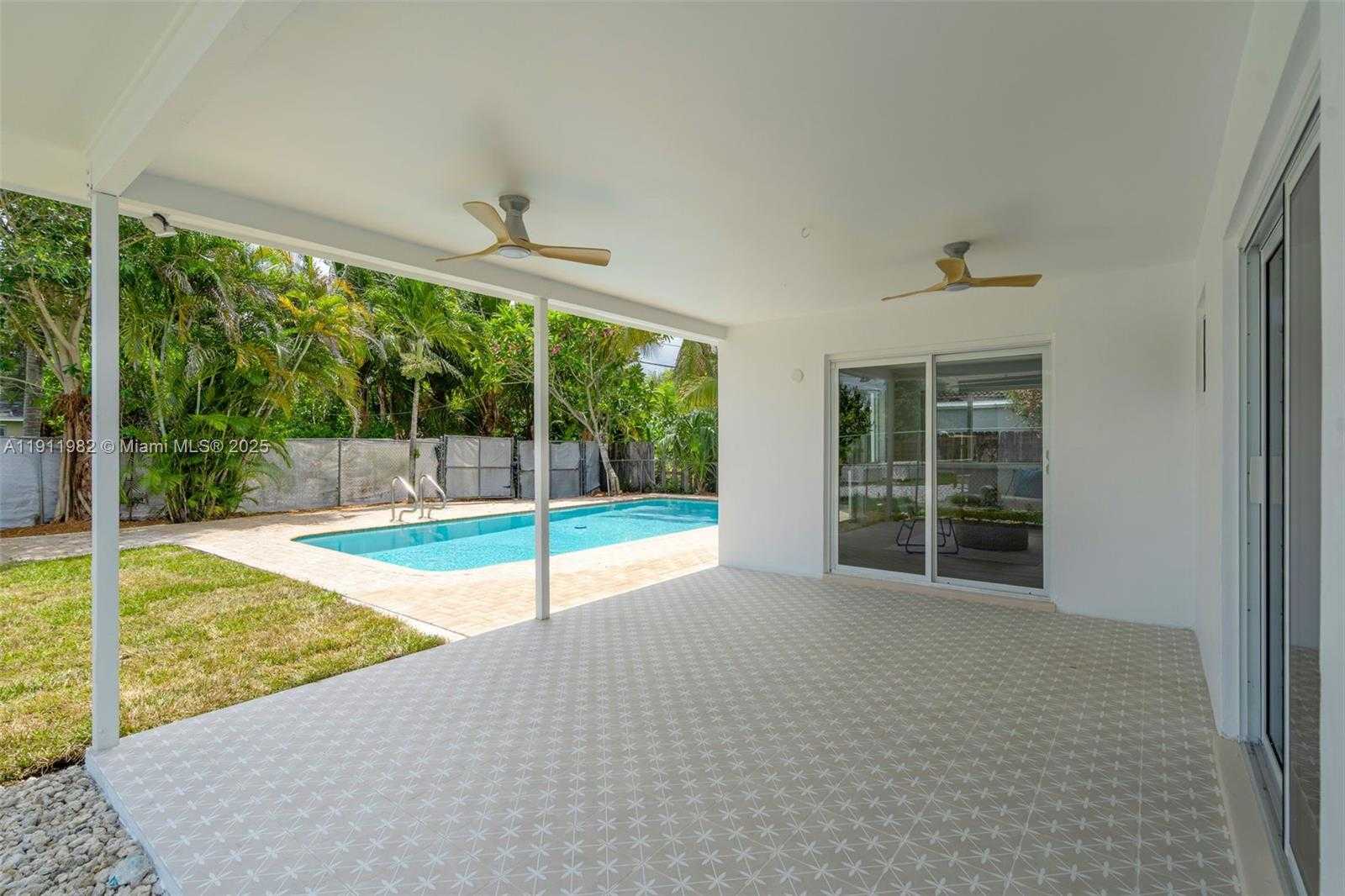 Small Image of 3920 HAYES ST, Hollywood Number 28