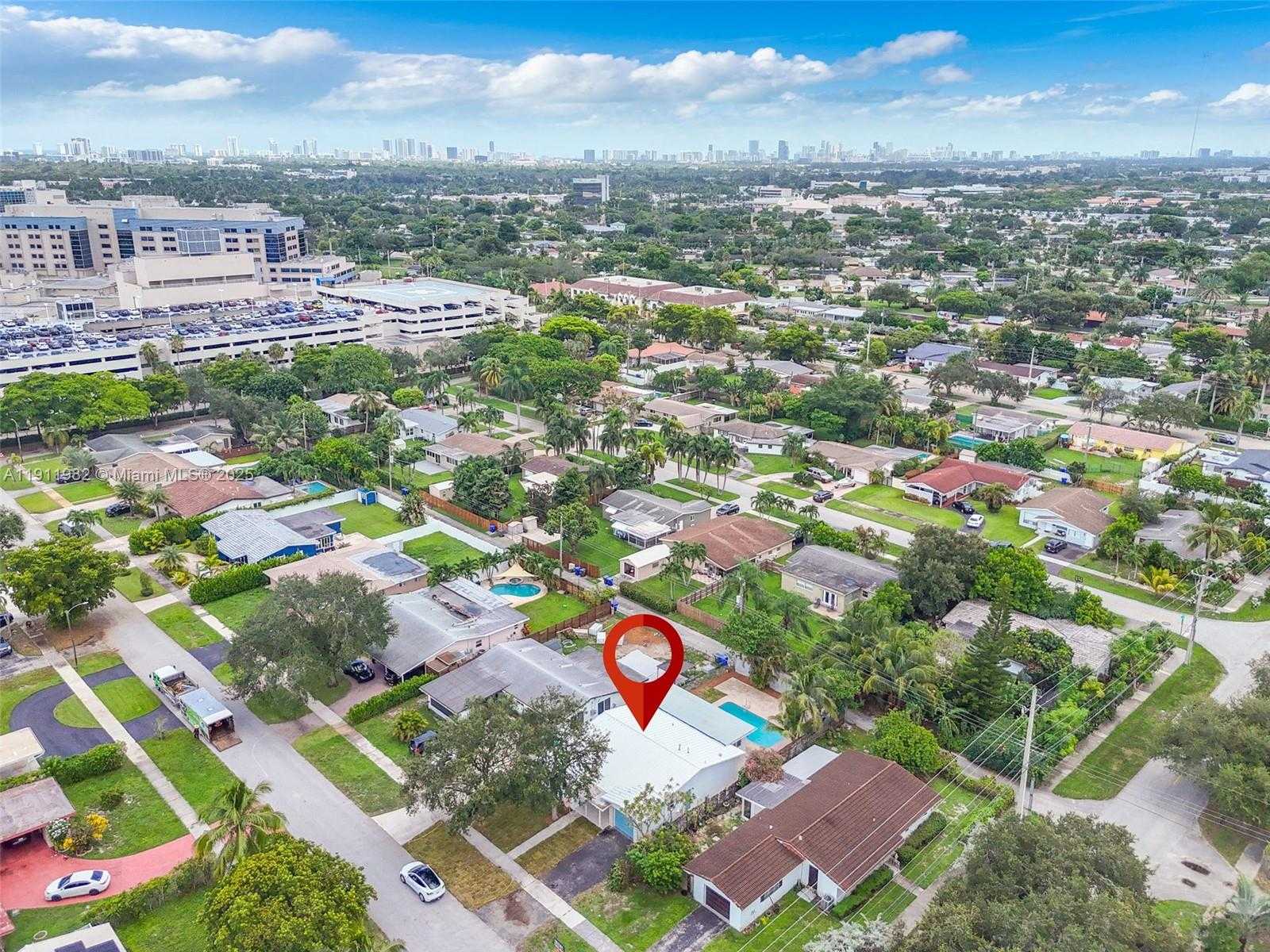 Small Image of 3920 HAYES ST, Hollywood Number 30