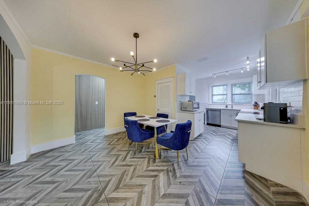 Small Image of 46 NORTH EAST 43RD ST, Miami Number 10